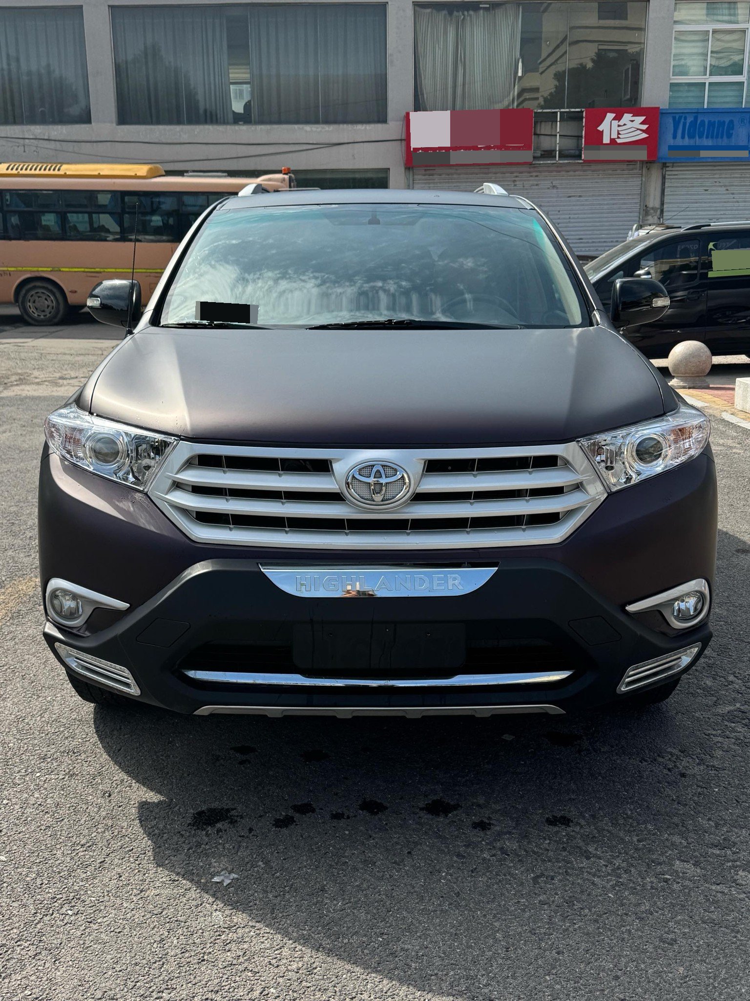 Toyota 2012 Highlander 3.5 AWD 7-Seater Elite — 3