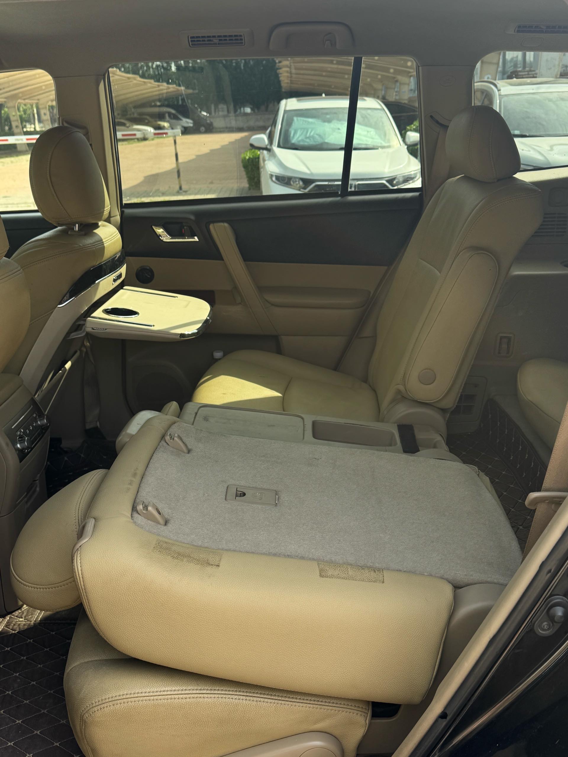 Toyota 2012 Highlander 3.5 AWD 7-Seater Elite — 9