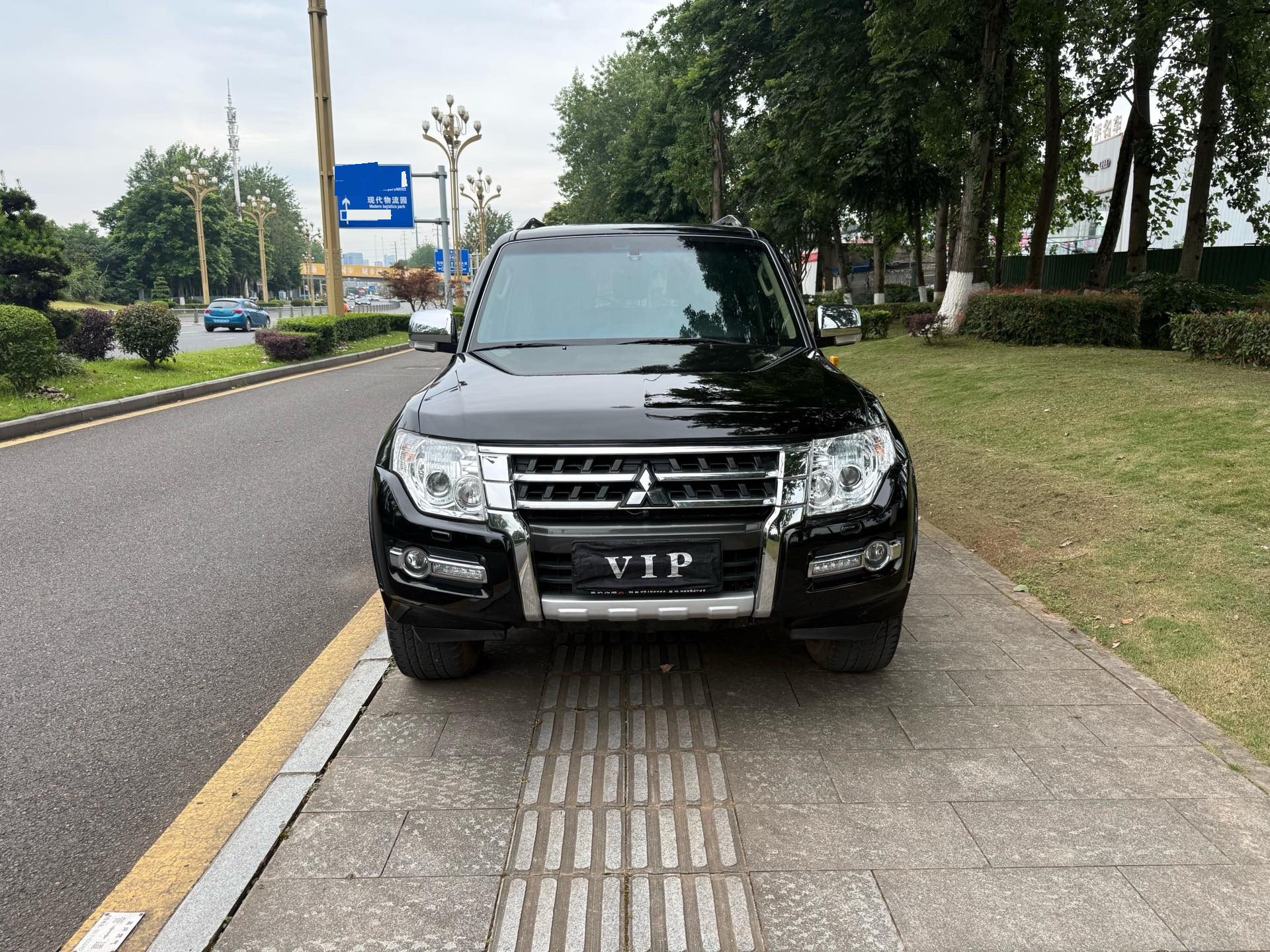 Mitsubishi Pajero (Imported) 2016 Pajero 3.0 Luxury Edition — 2