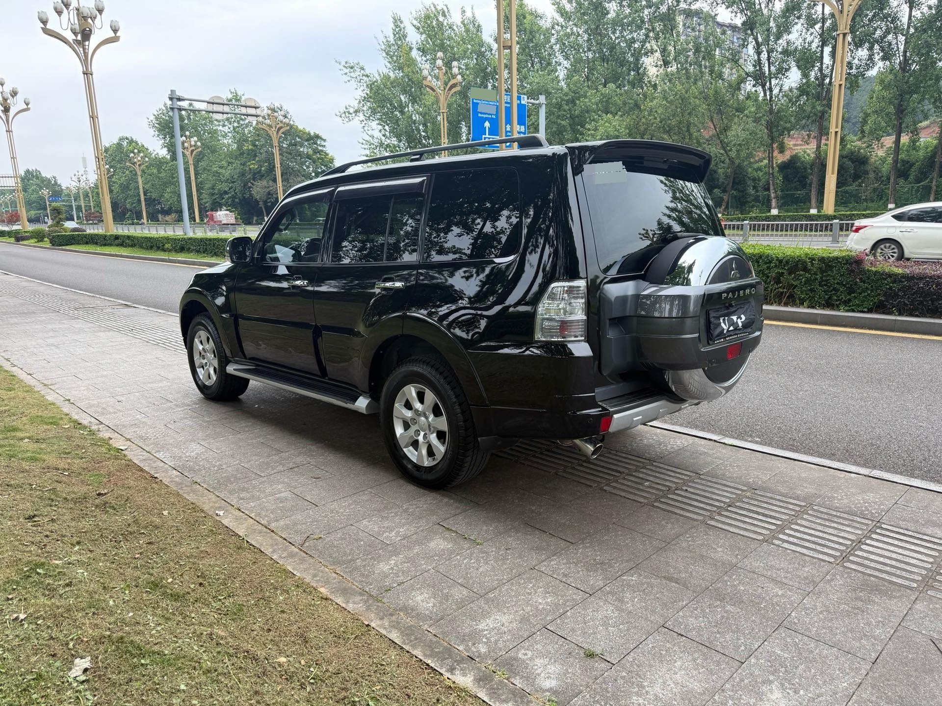 Mitsubishi Pajero (Imported) 2016 Pajero 3.0 Luxury Edition — 6