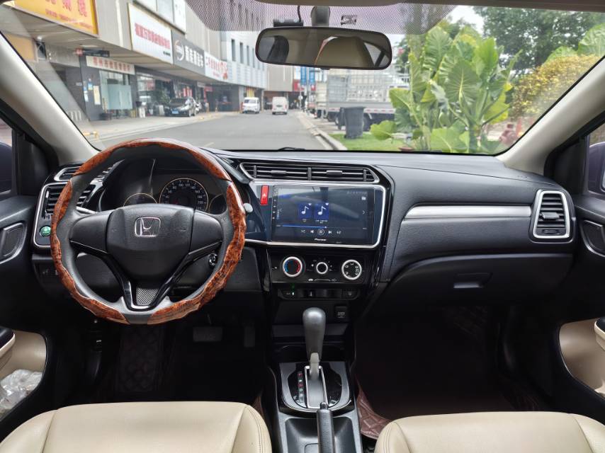 Honda Gienia 2016 City 1.5 CVT Style Edition — 7