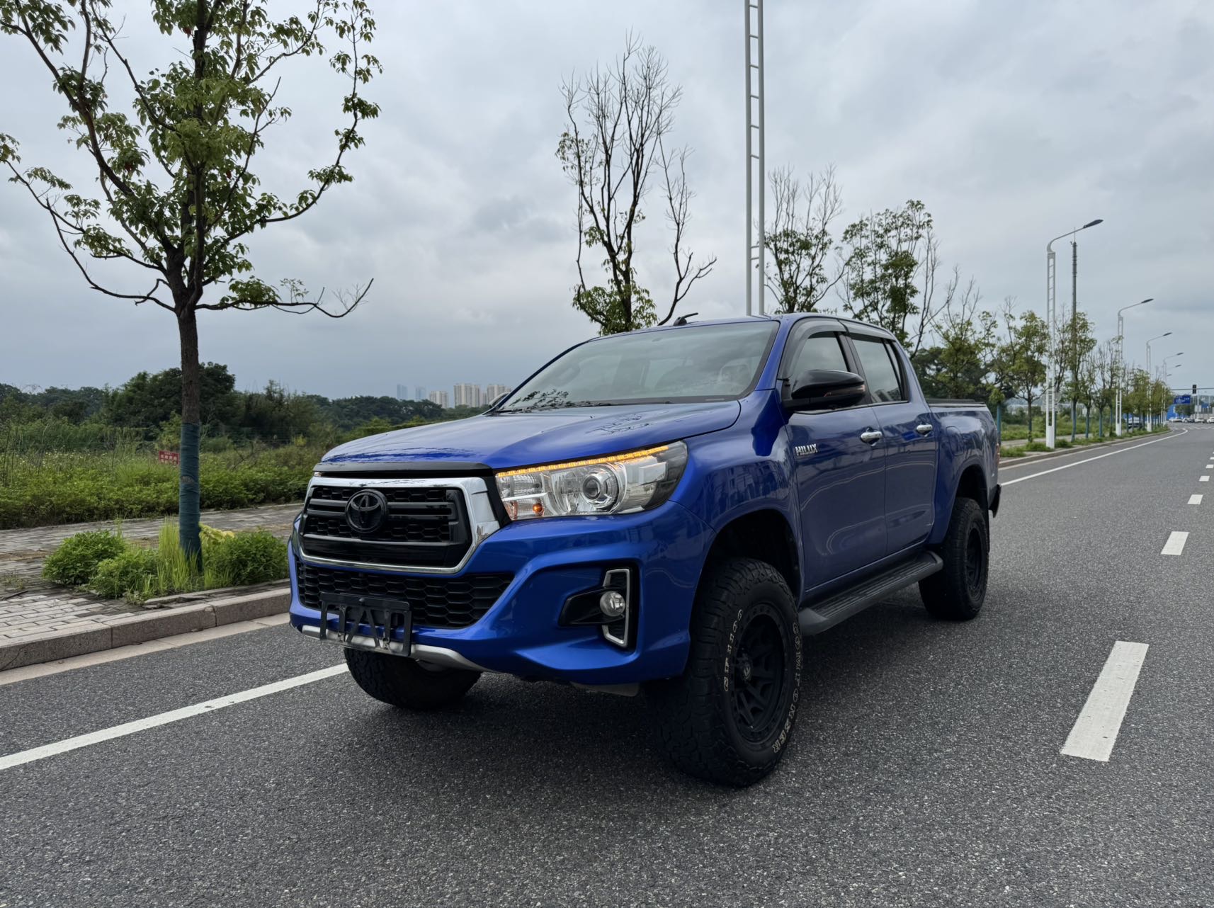 Toyota Hilux (Imported) 2015 Hilux 2.7 Middle East Version