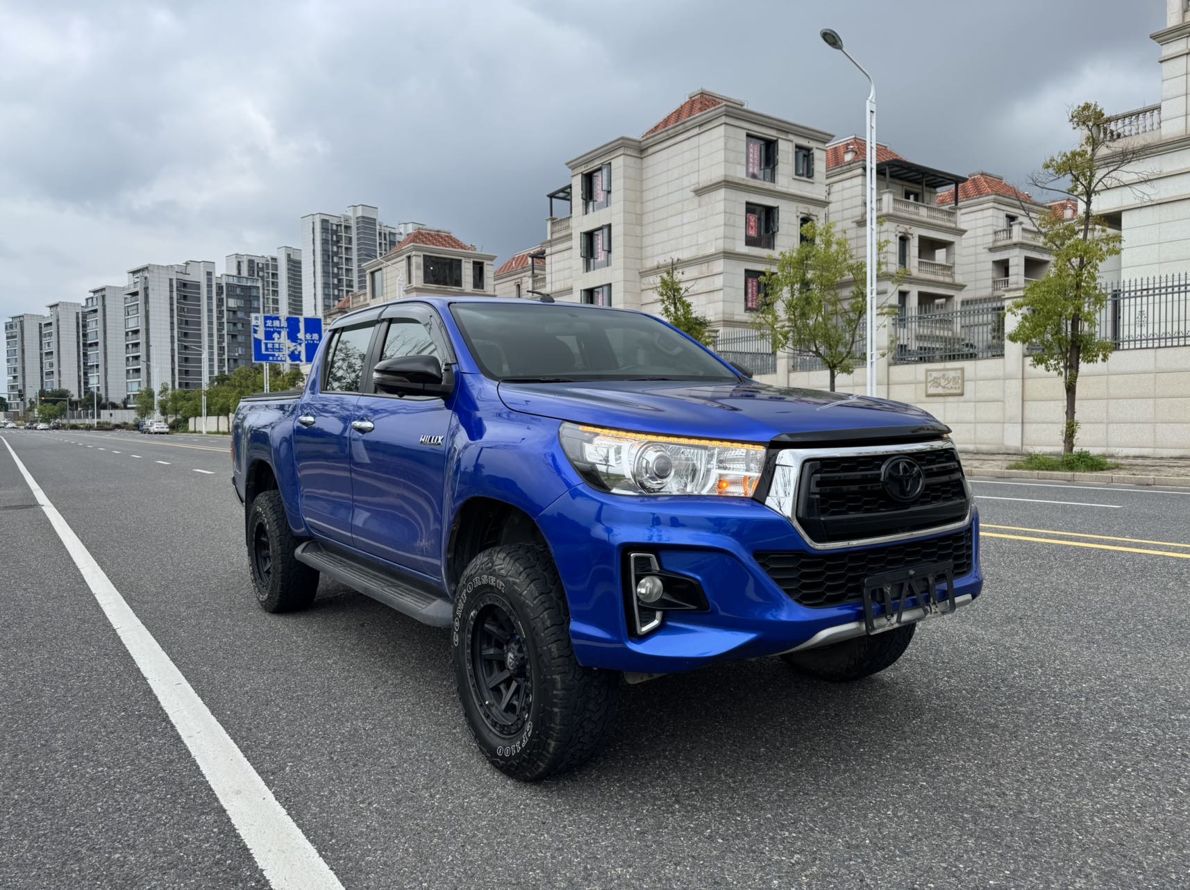 Toyota Hilux (Imported) 2015 Hilux 2.7 Middle East Version — 3