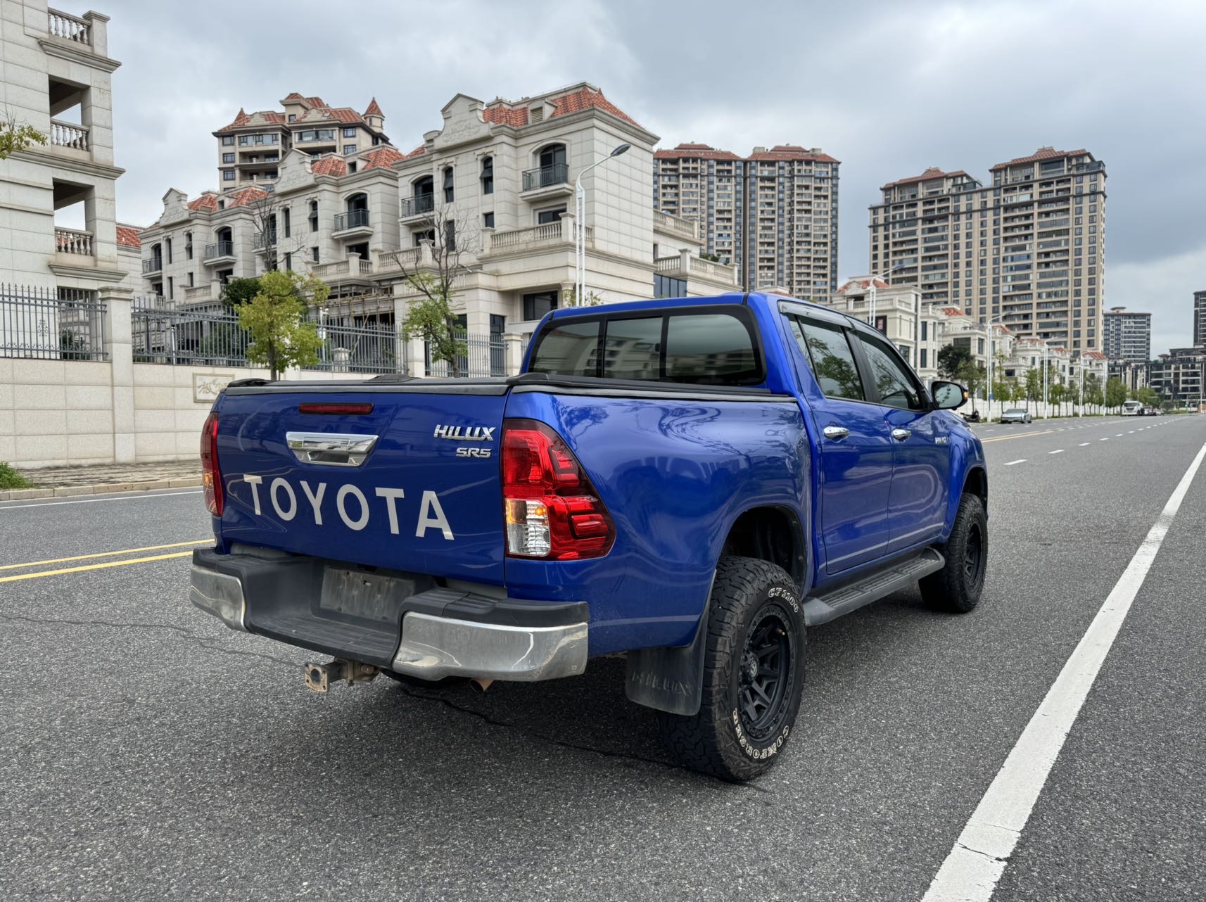 Toyota Hilux (Imported) 2015 Hilux 2.7 Middle East Version — 6