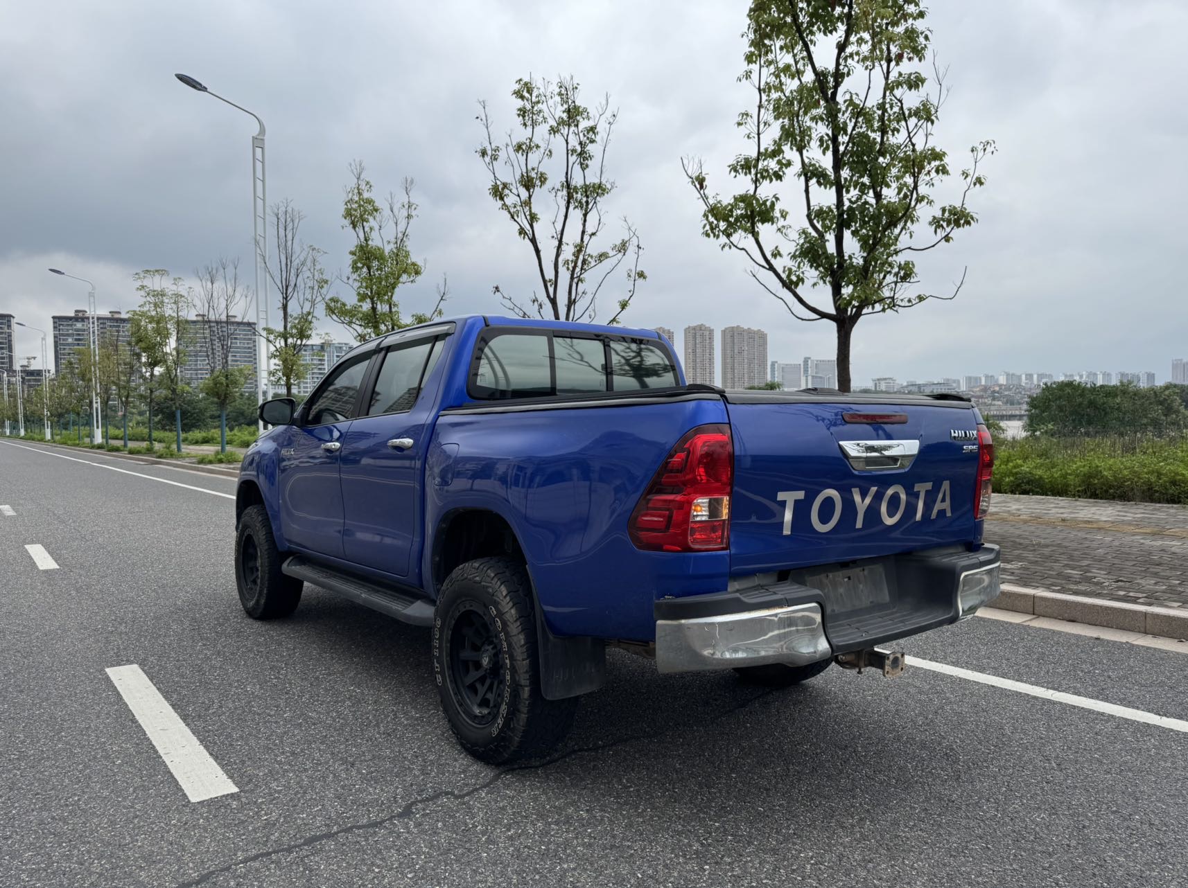 Toyota Hilux (Imported) 2015 Hilux 2.7 Middle East Version — 8