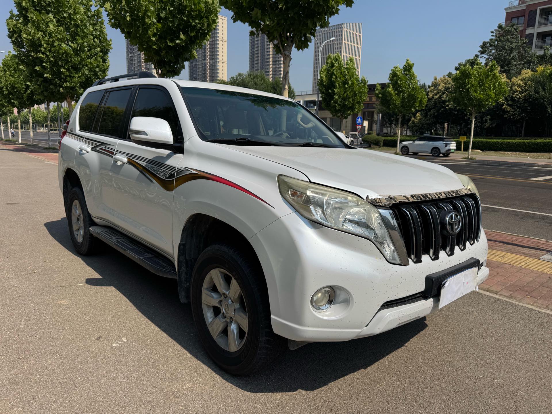 Toyota 2015 Prado 2.7 Standard — 3