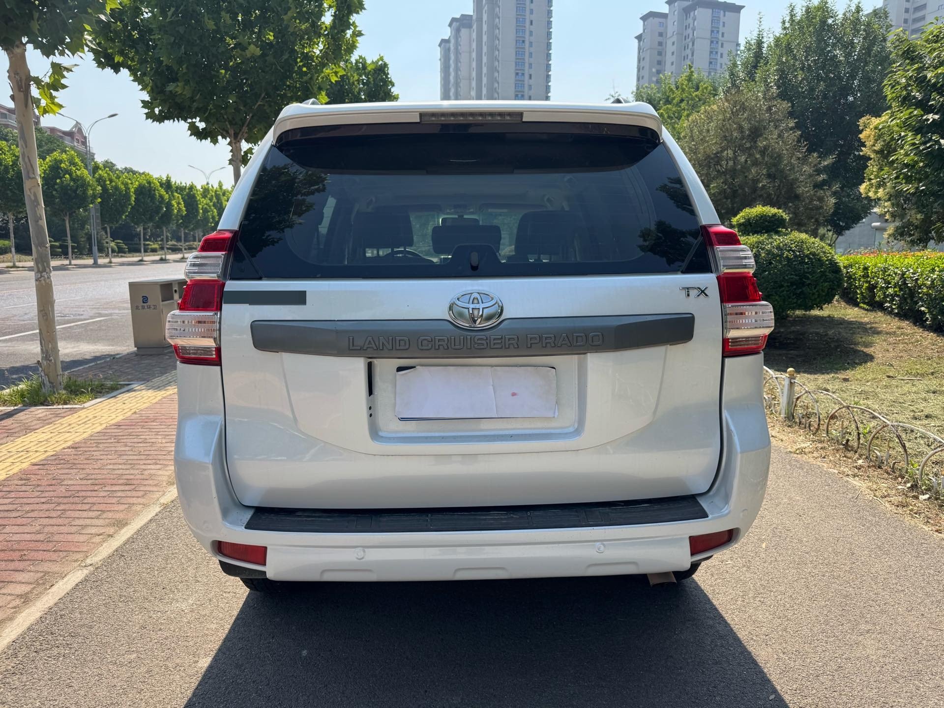 Toyota 2015 Prado 2.7 Standard — 4