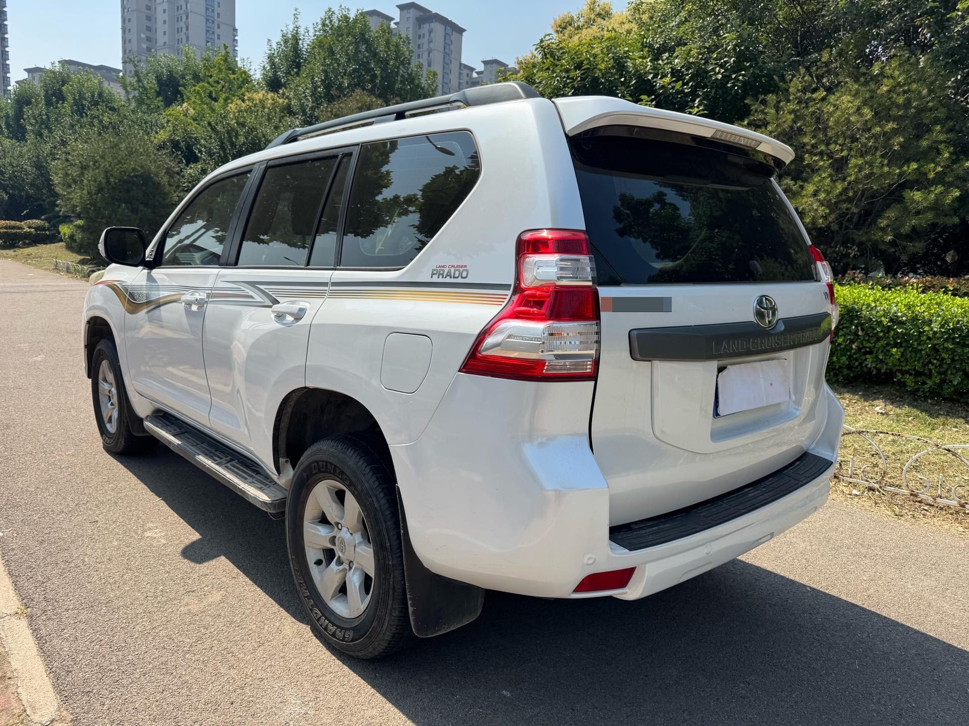 Toyota 2015 Prado 2.7 Standard — 5