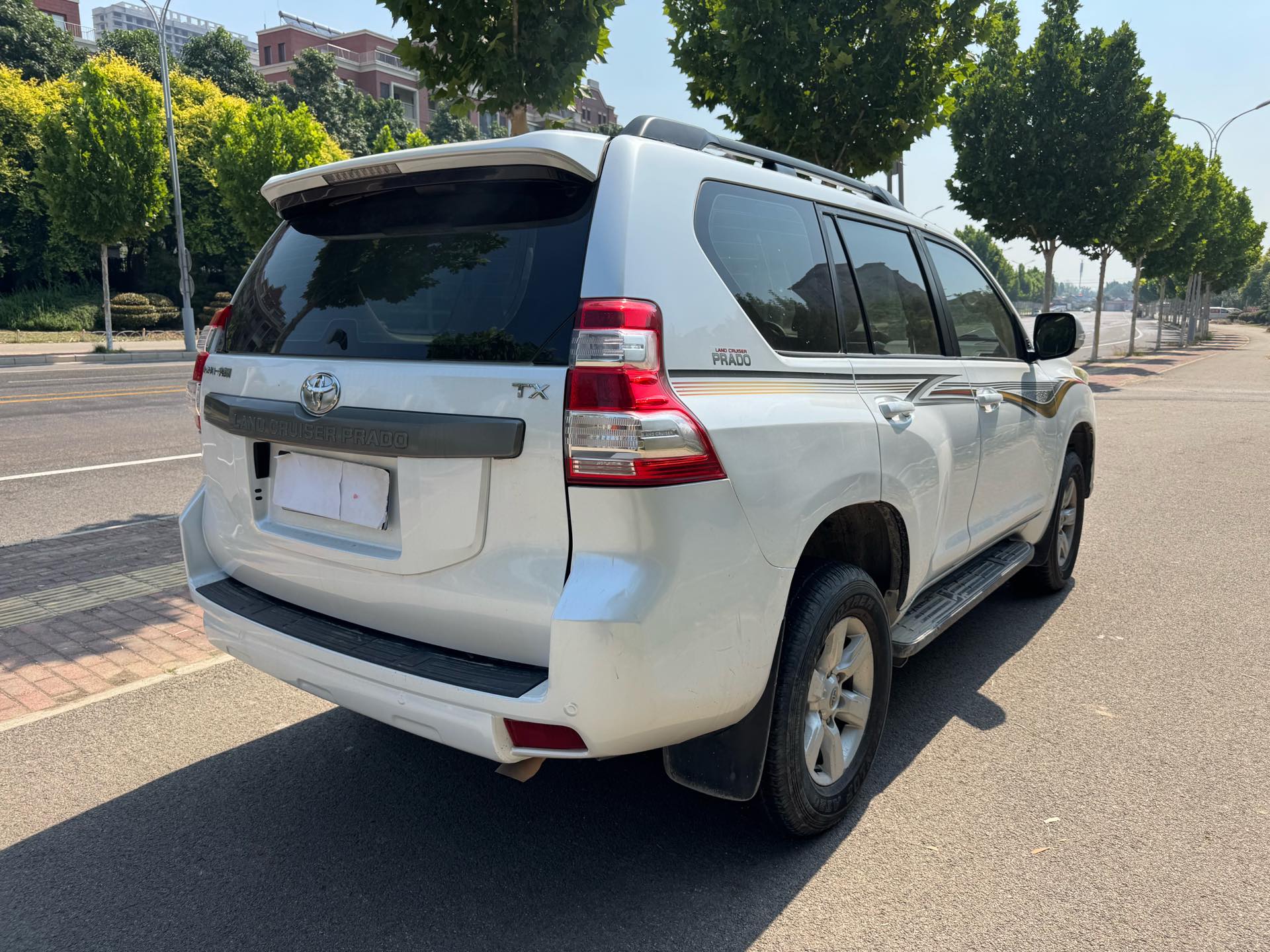 Toyota 2015 Prado 2.7 Standard — 6