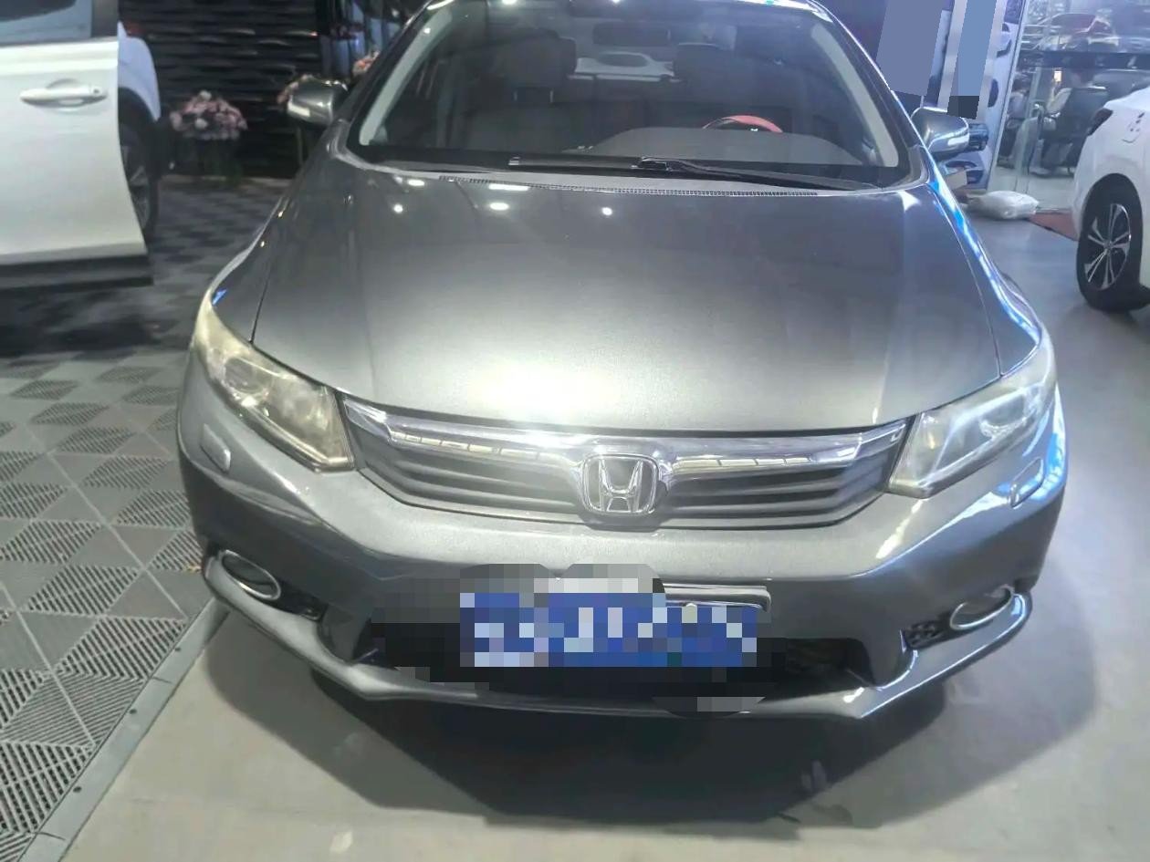 Honda 2012 Civic 1.8 VTi Luxury Version — 2