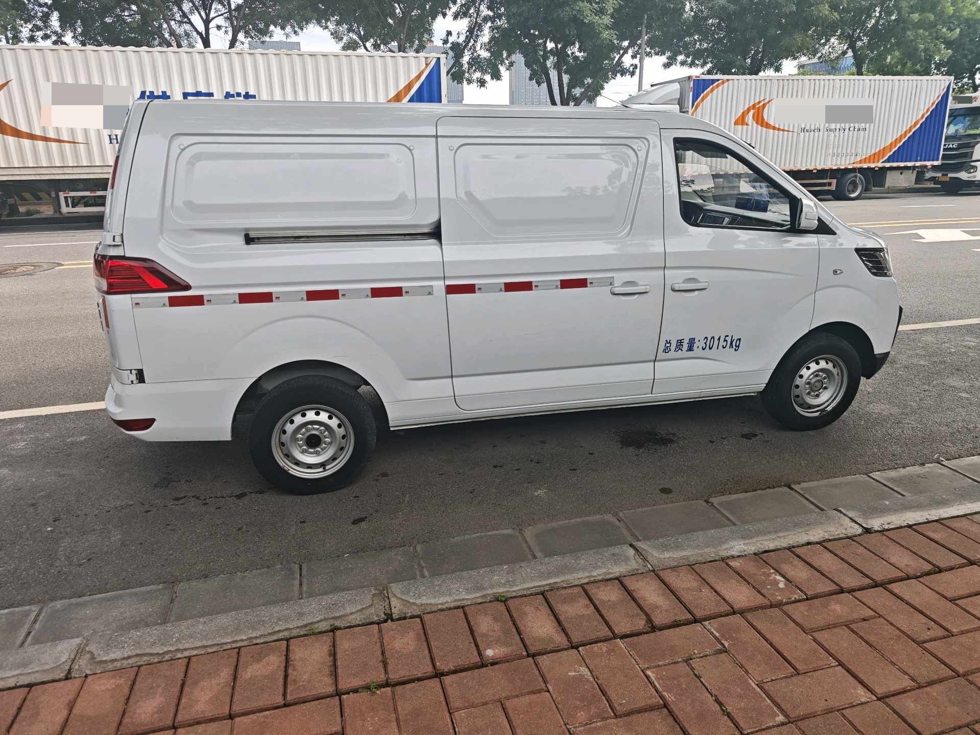 BAIC Ruixiang 2022 Boteng V2 EV Closed-Body Van Powered by Henan Lithium Dynamics — 4