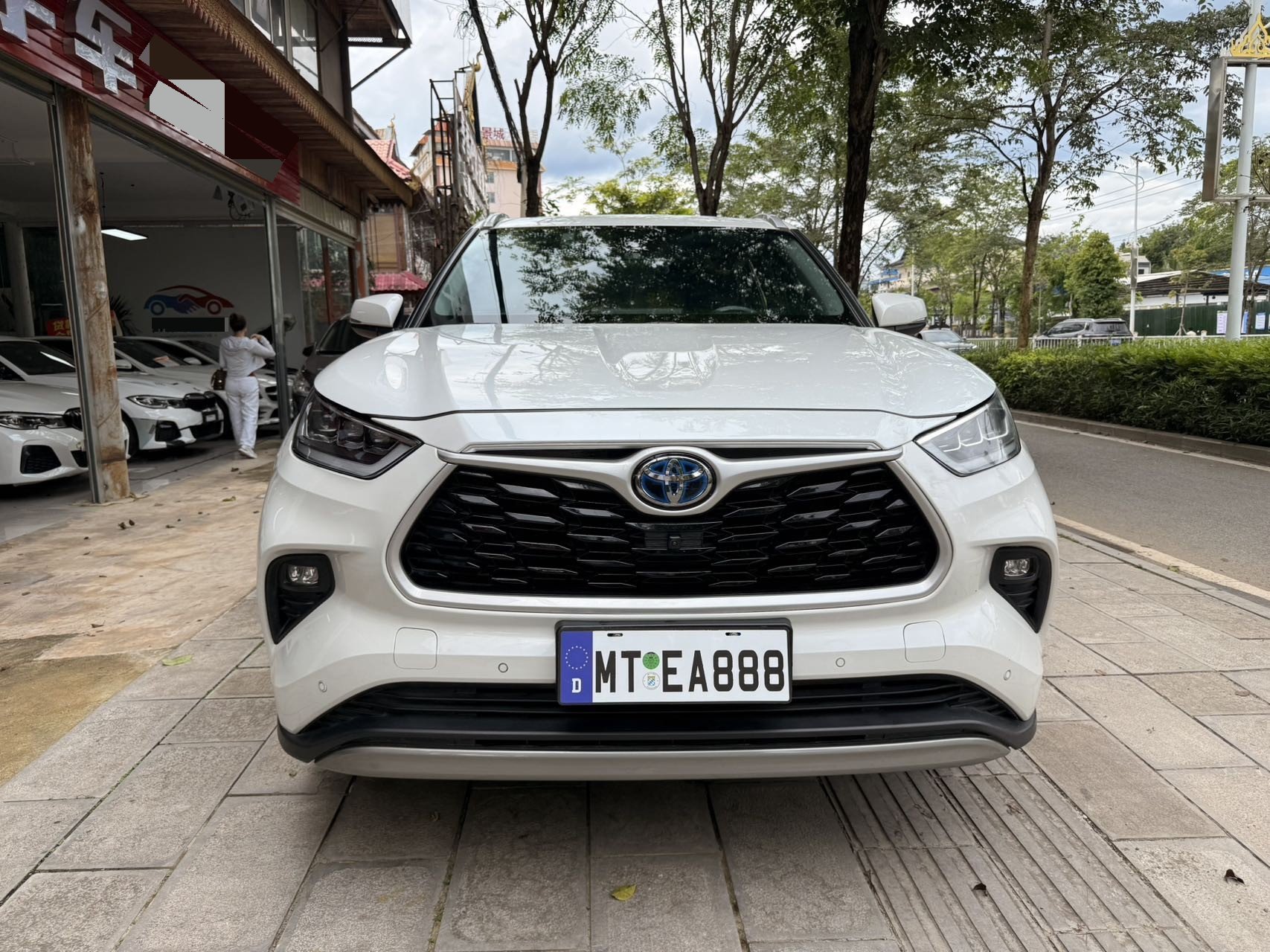 Toyota 2022 Highlander Hybrid 2.5 CVT 4WD Prestige 7-seater — 2