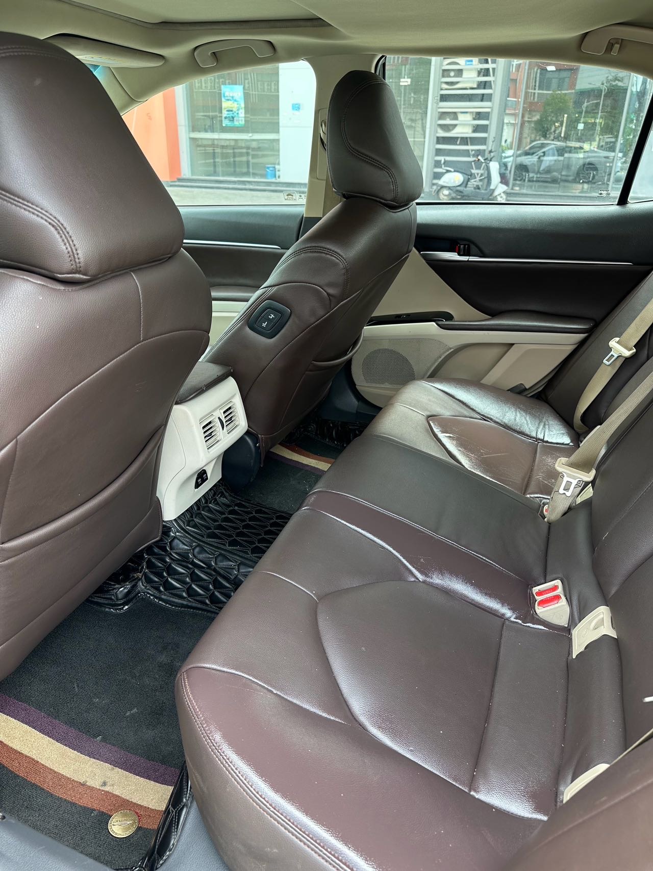 Toyota 2018 Camry 2.0E Elite Edition — 4