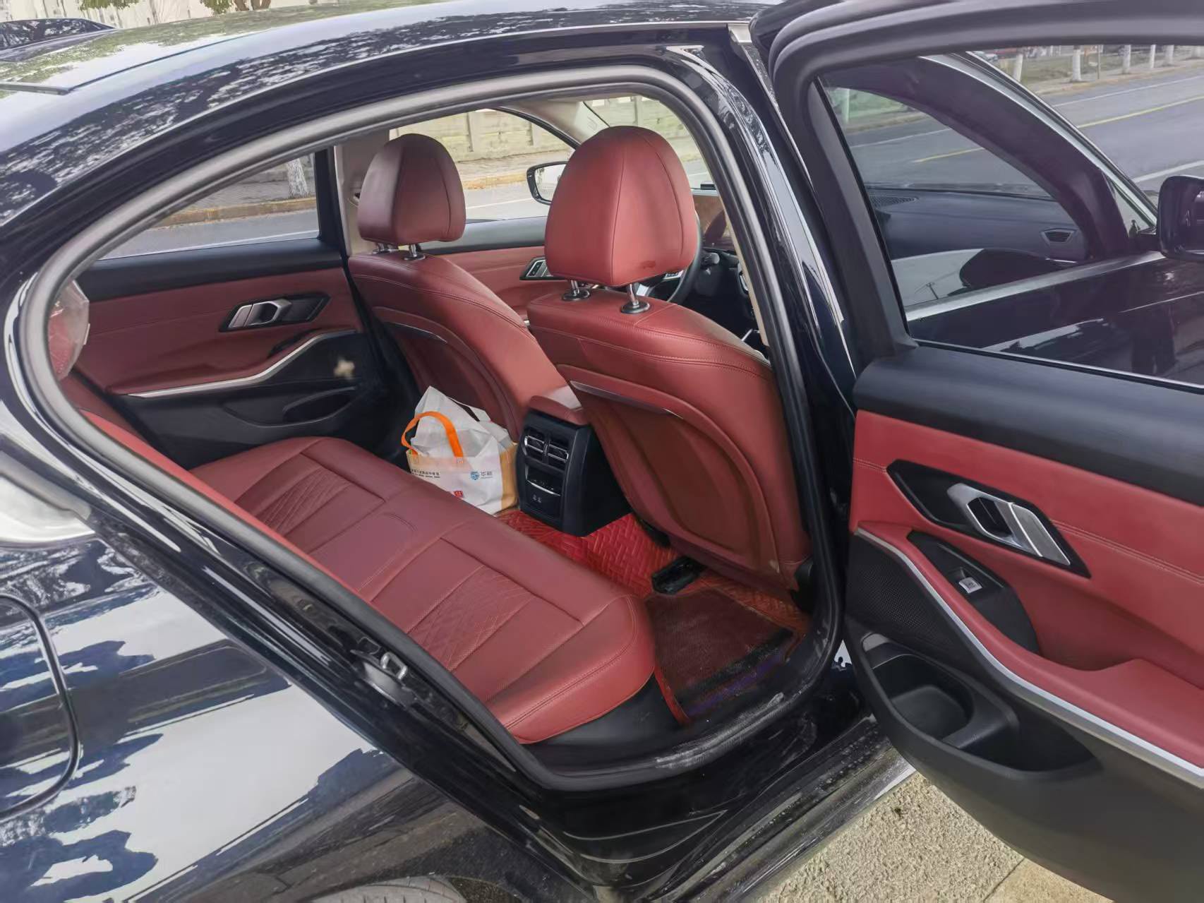 BMW 3 Series 2024 320i 2.0T M Sport Package — 5