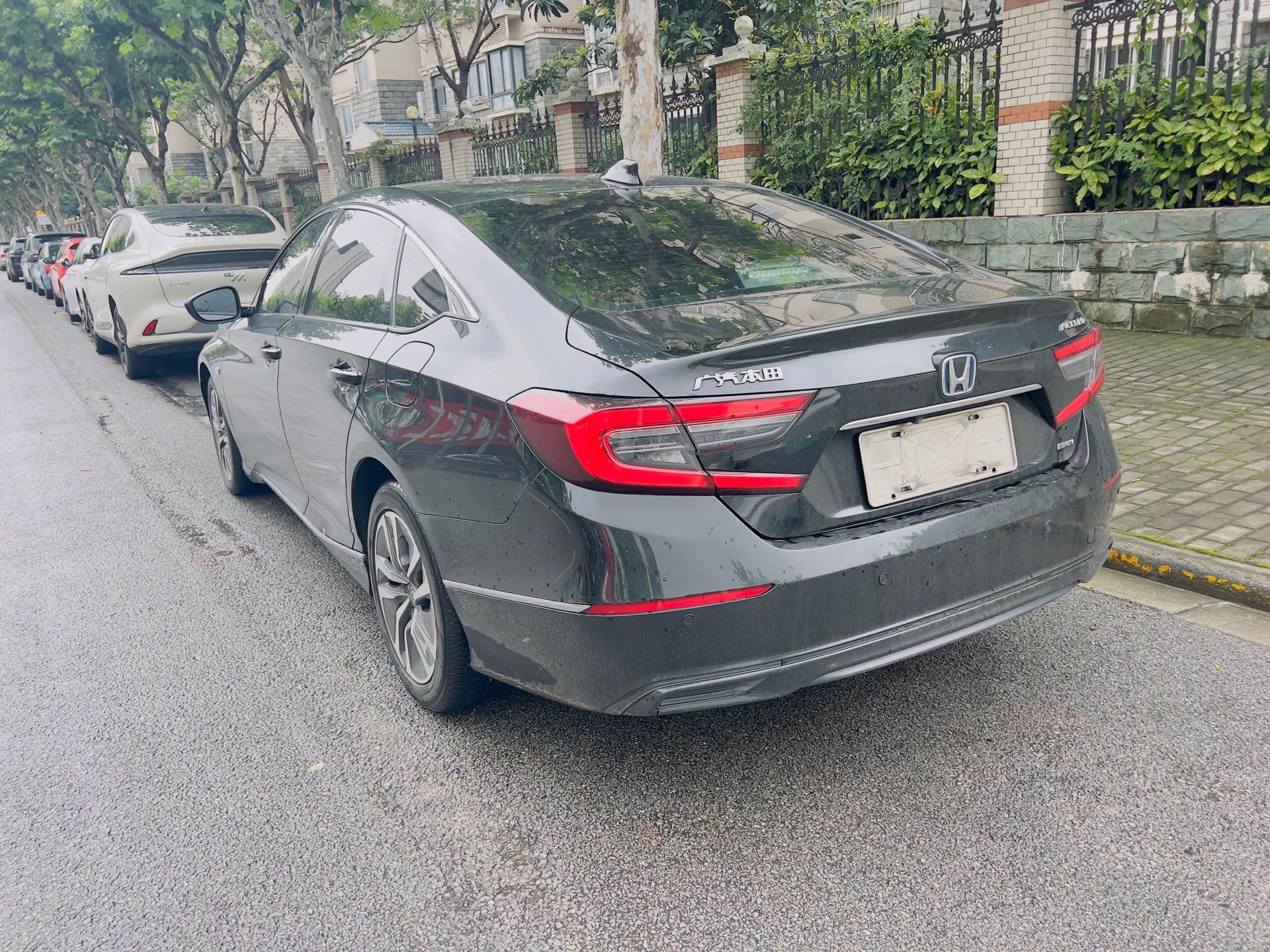 Honda 2022 10th-Gen Accord Hybrid 2.0 CVT Sharp Cool Edition — 4