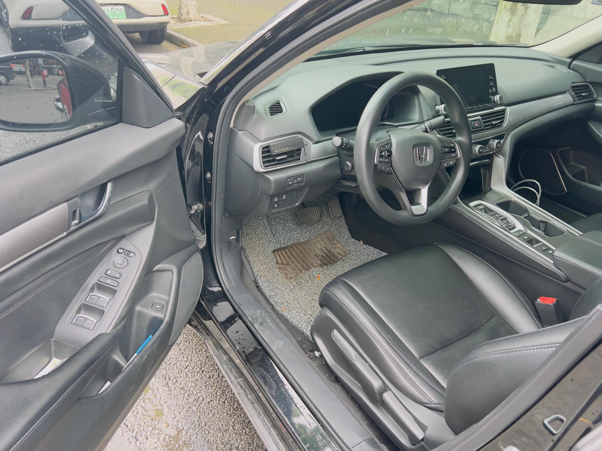 Honda 2022 10th-Gen Accord Hybrid 2.0 CVT Sharp Cool Edition — 5