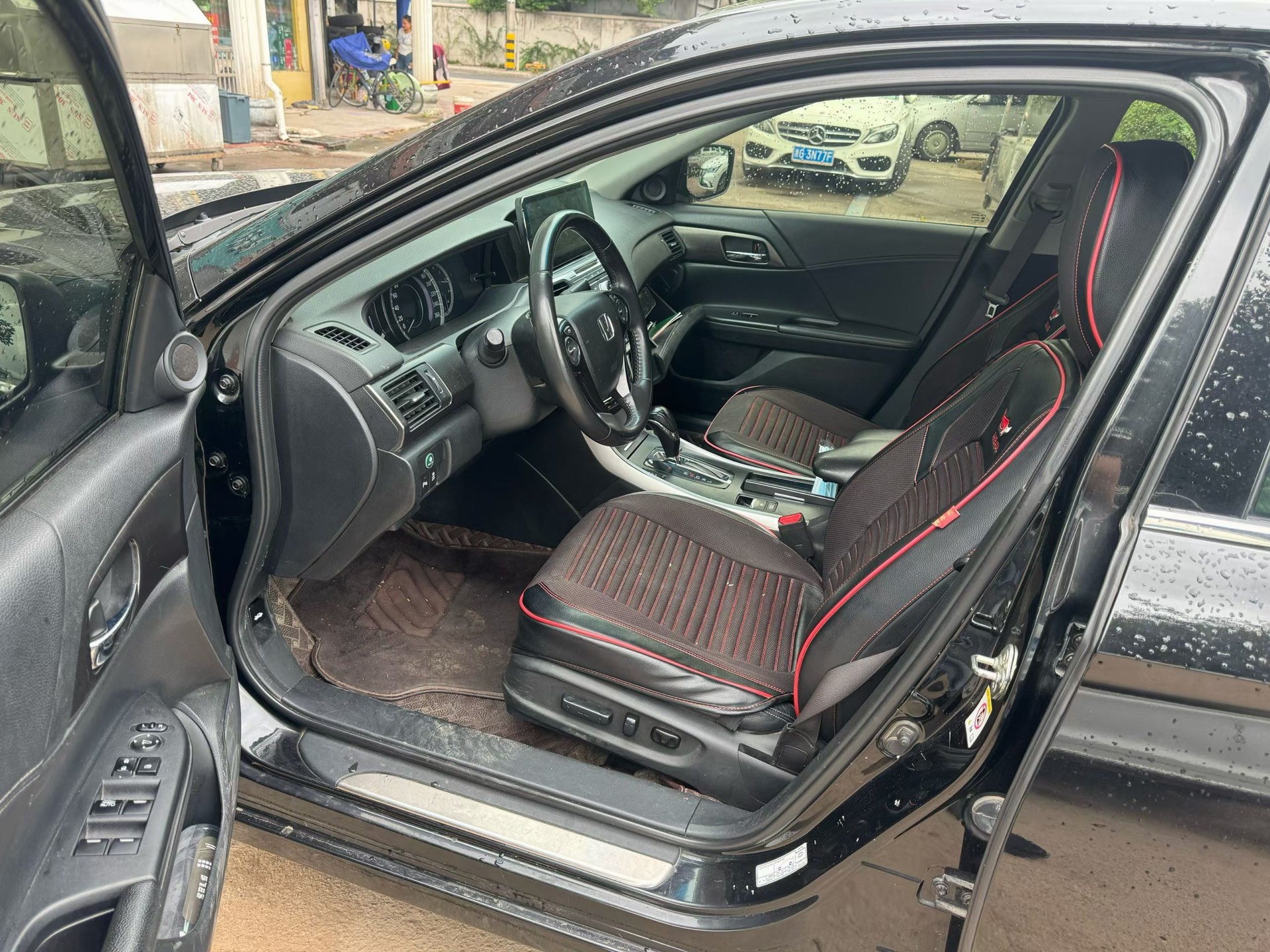 Honda 2014 9th-generation Accord 2.0 CVT EXN Luxury with Navigation — 3