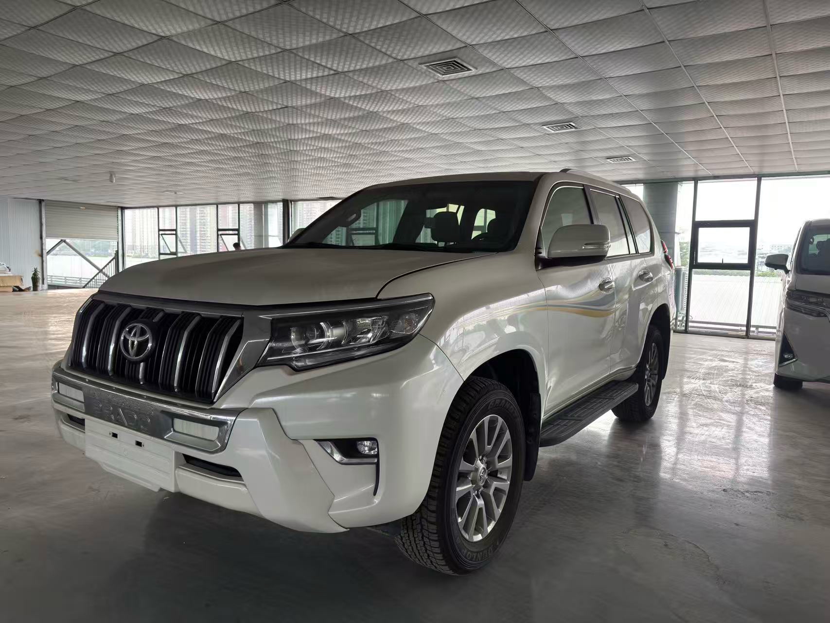 Toyota Prado (Imported) 2019 Prado 4.0 GXR Middle East Version