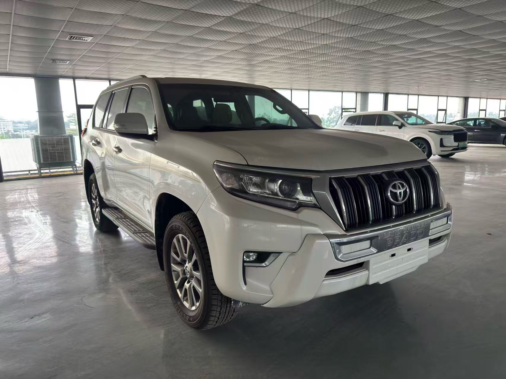 Toyota Prado (Imported) 2019 Prado 4.0 GXR Middle East Version — 3