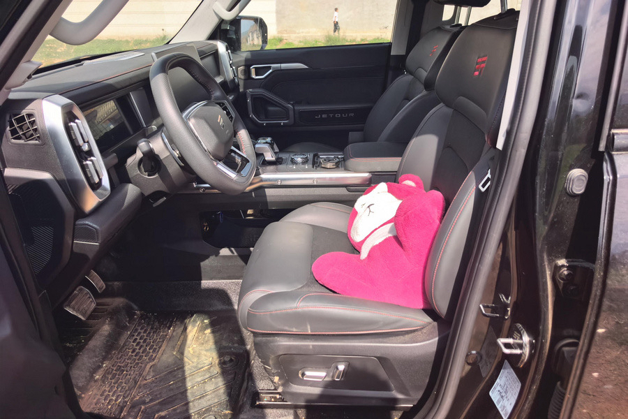 JETOUR 2023 Traveler 2.0T 4x4 Adventure PRO — 3