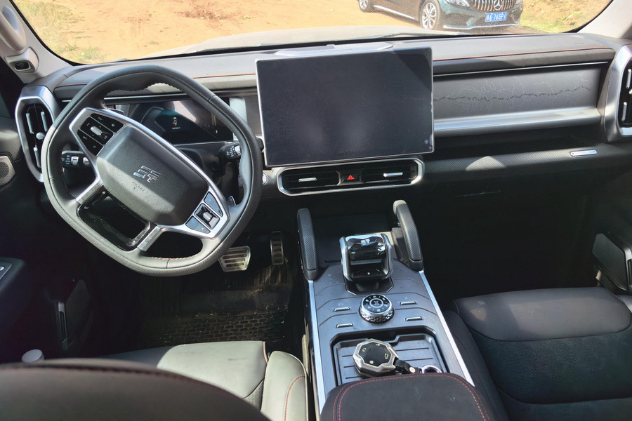 JETOUR 2023 Traveler 2.0T 4x4 Adventure PRO — 4