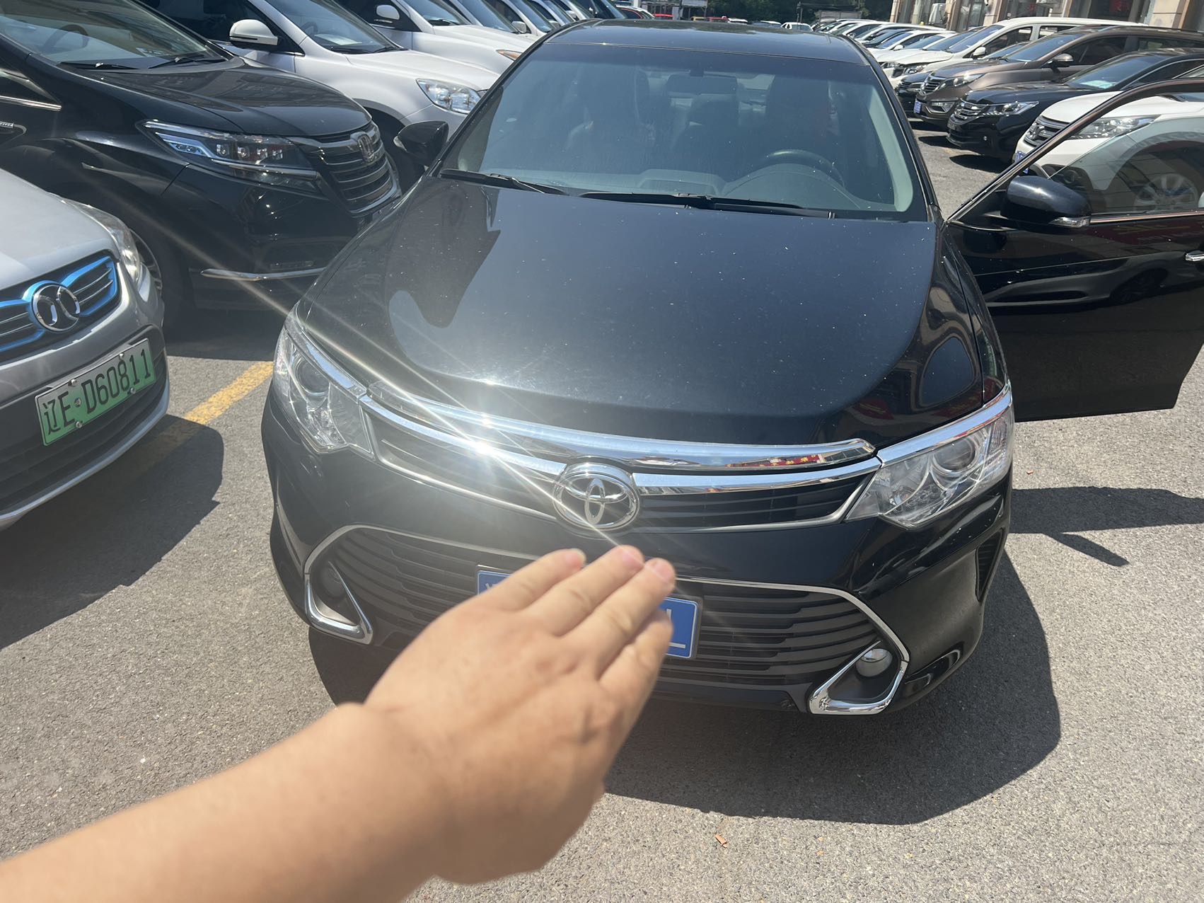 Toyota 2016 Camry 2.0E 10th Anniversary Elite Edition — 2