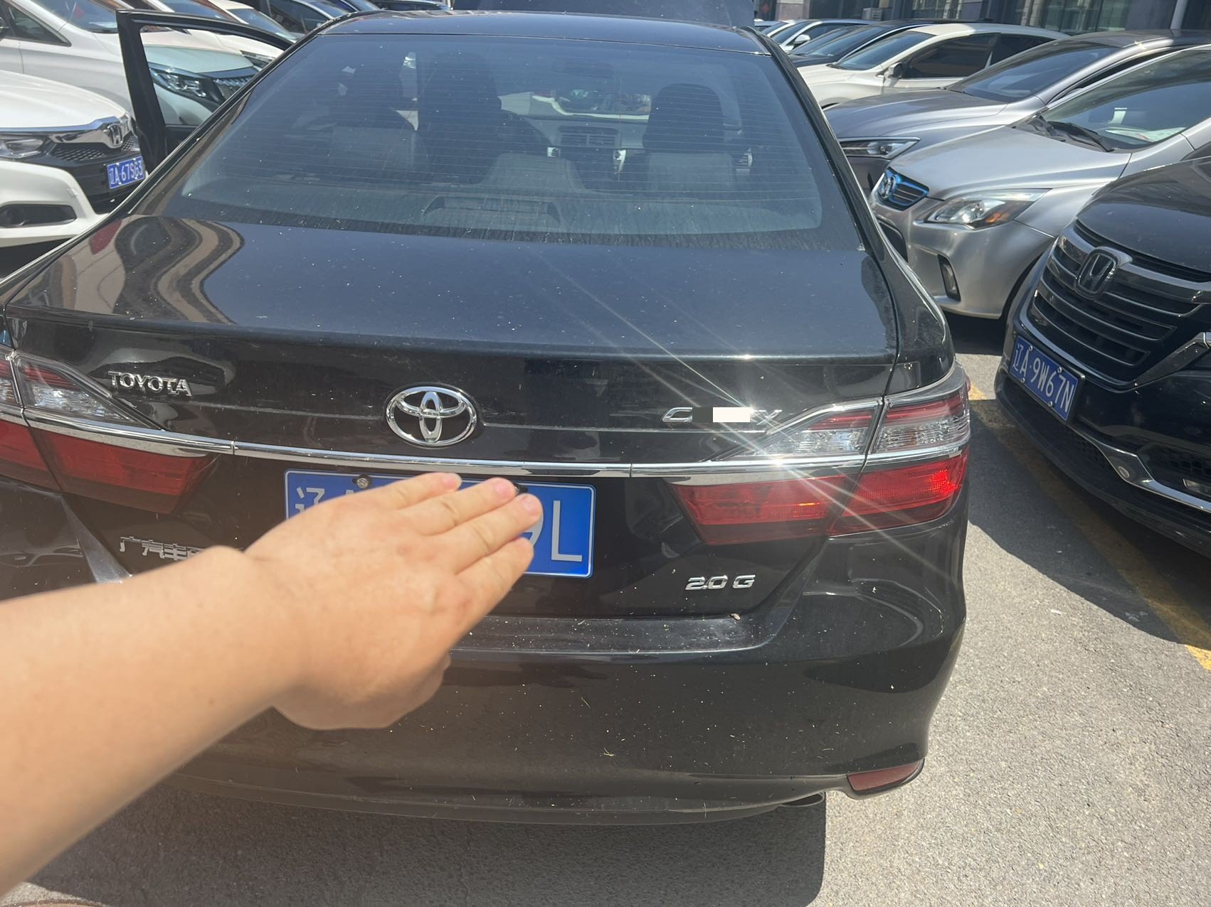 Toyota 2016 Camry 2.0E 10th Anniversary Elite Edition — 4