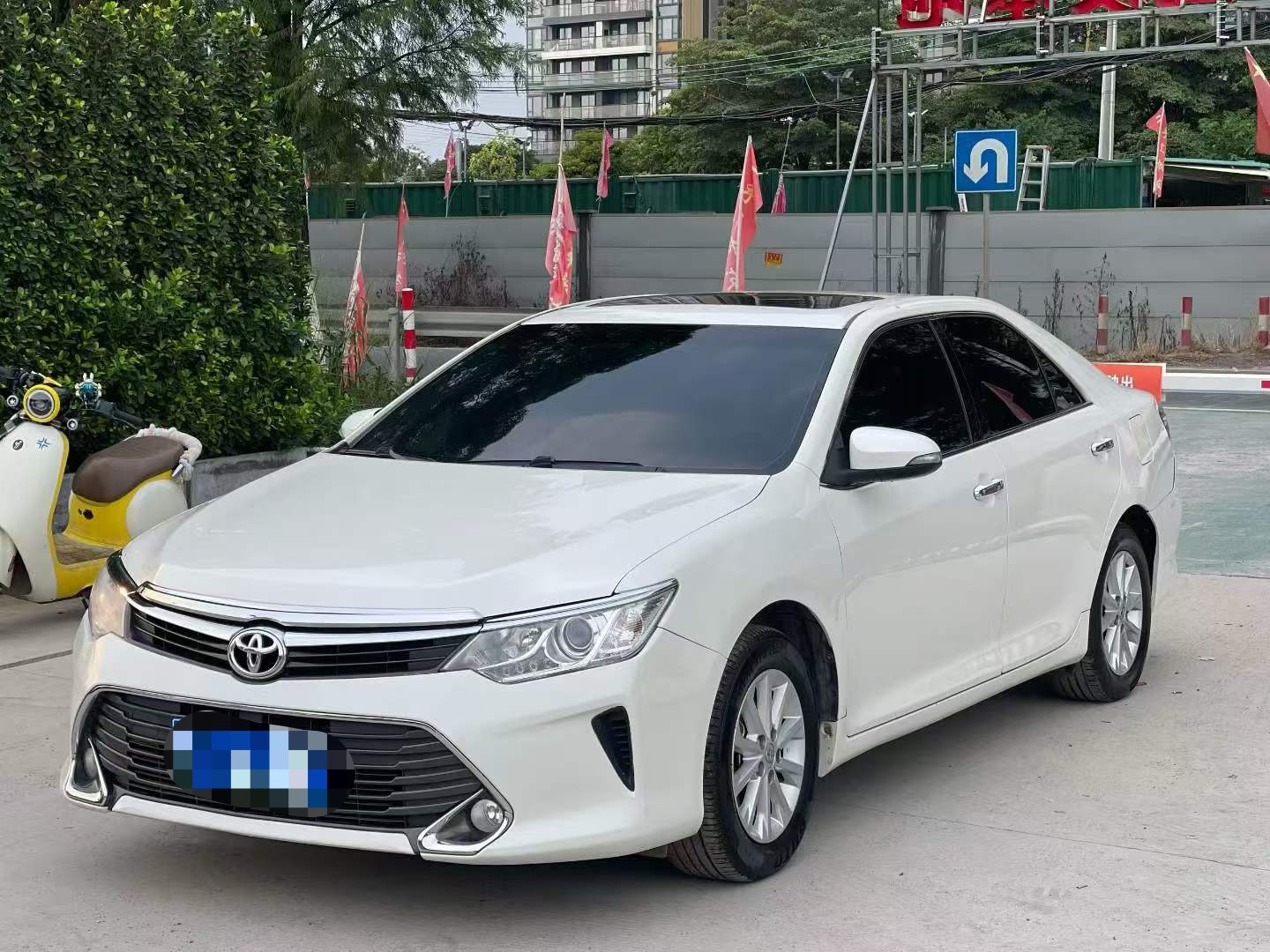 Toyota 2016 Camry 2.0E 10th Anniversary Elite Edition — photo 1