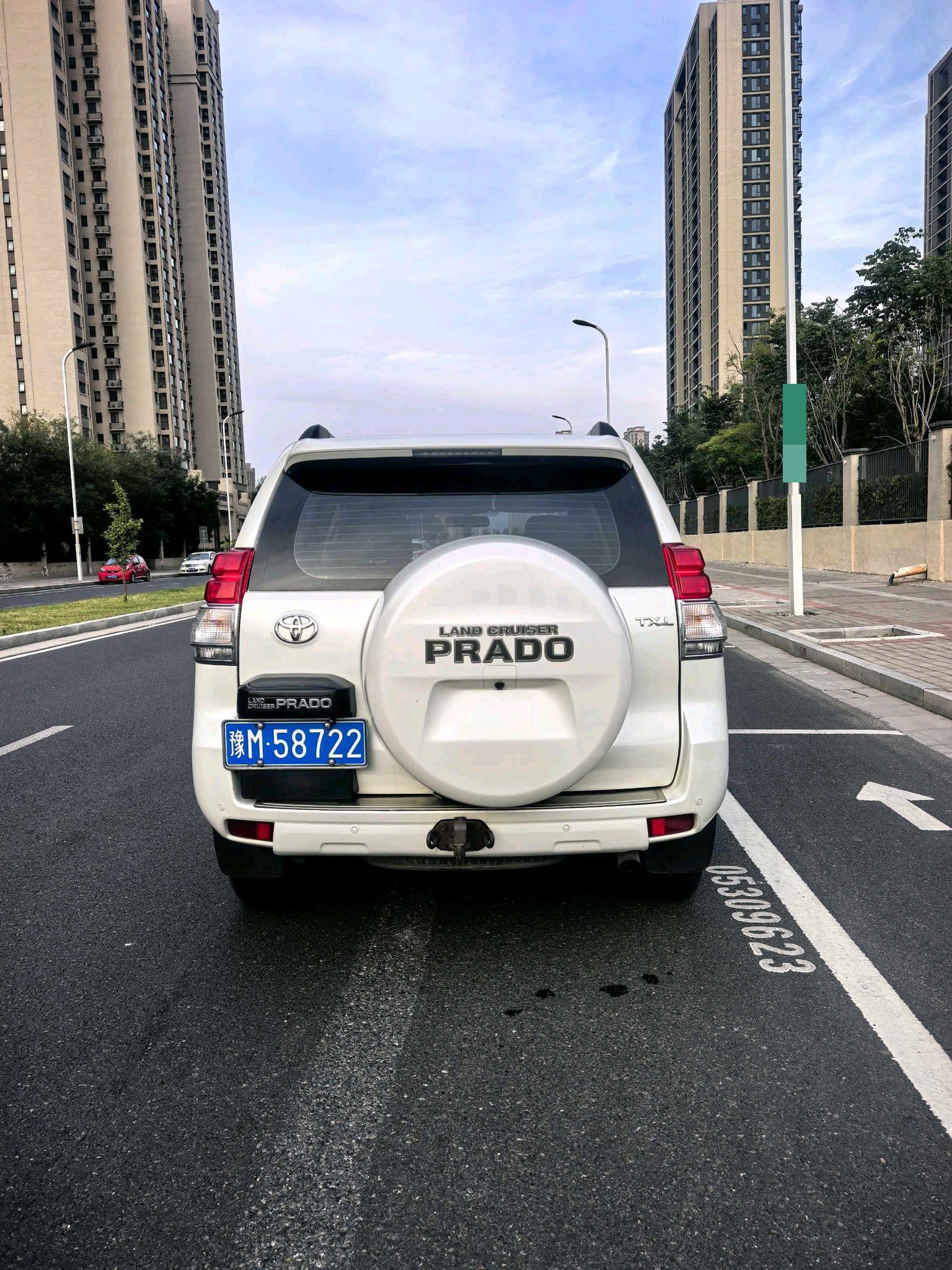 Toyota Prado (Imported) 2009 Prado 2.7 Middle East version — 3