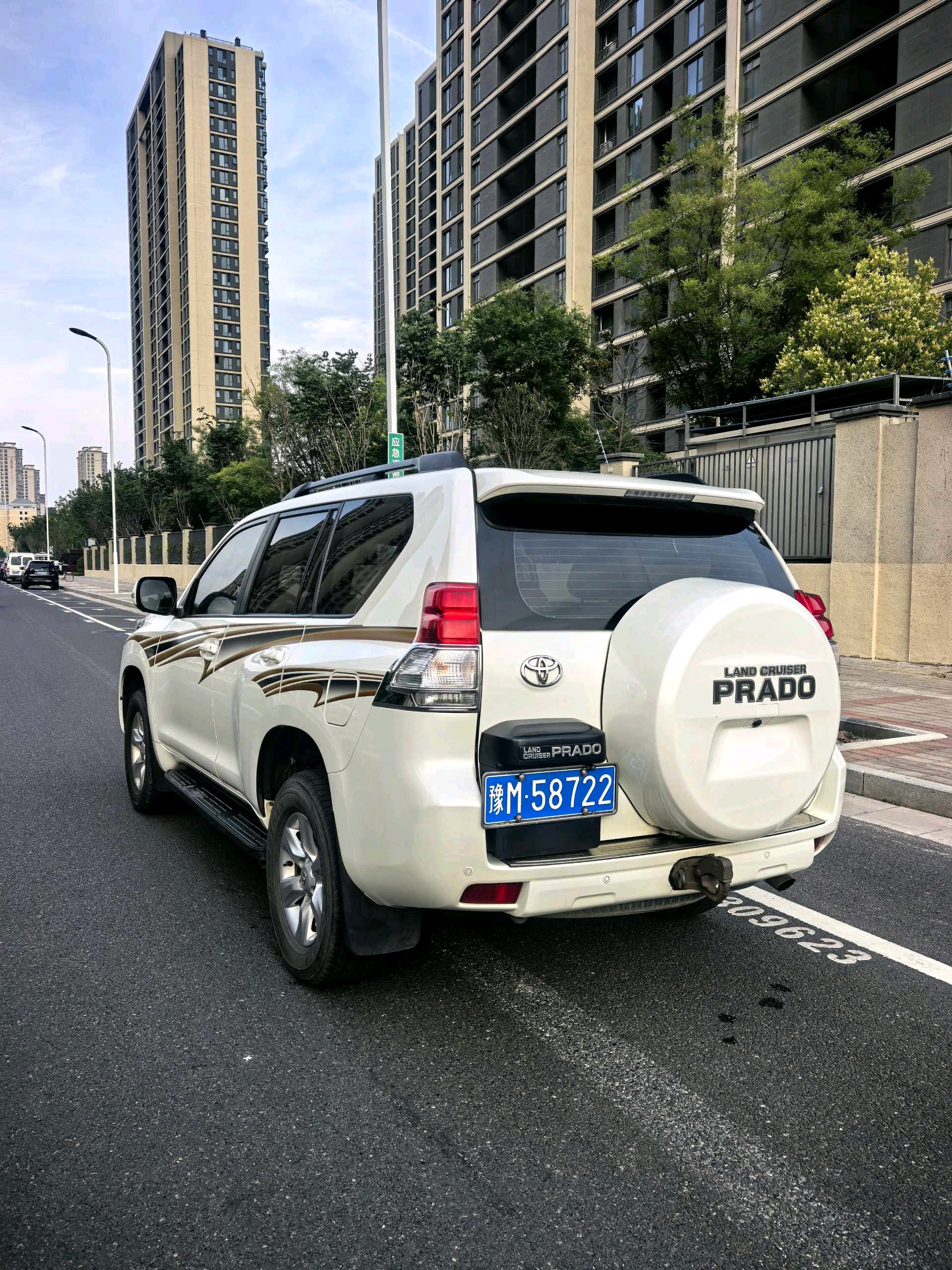 Toyota Prado (Imported) 2009 Prado 2.7 Middle East version — 6