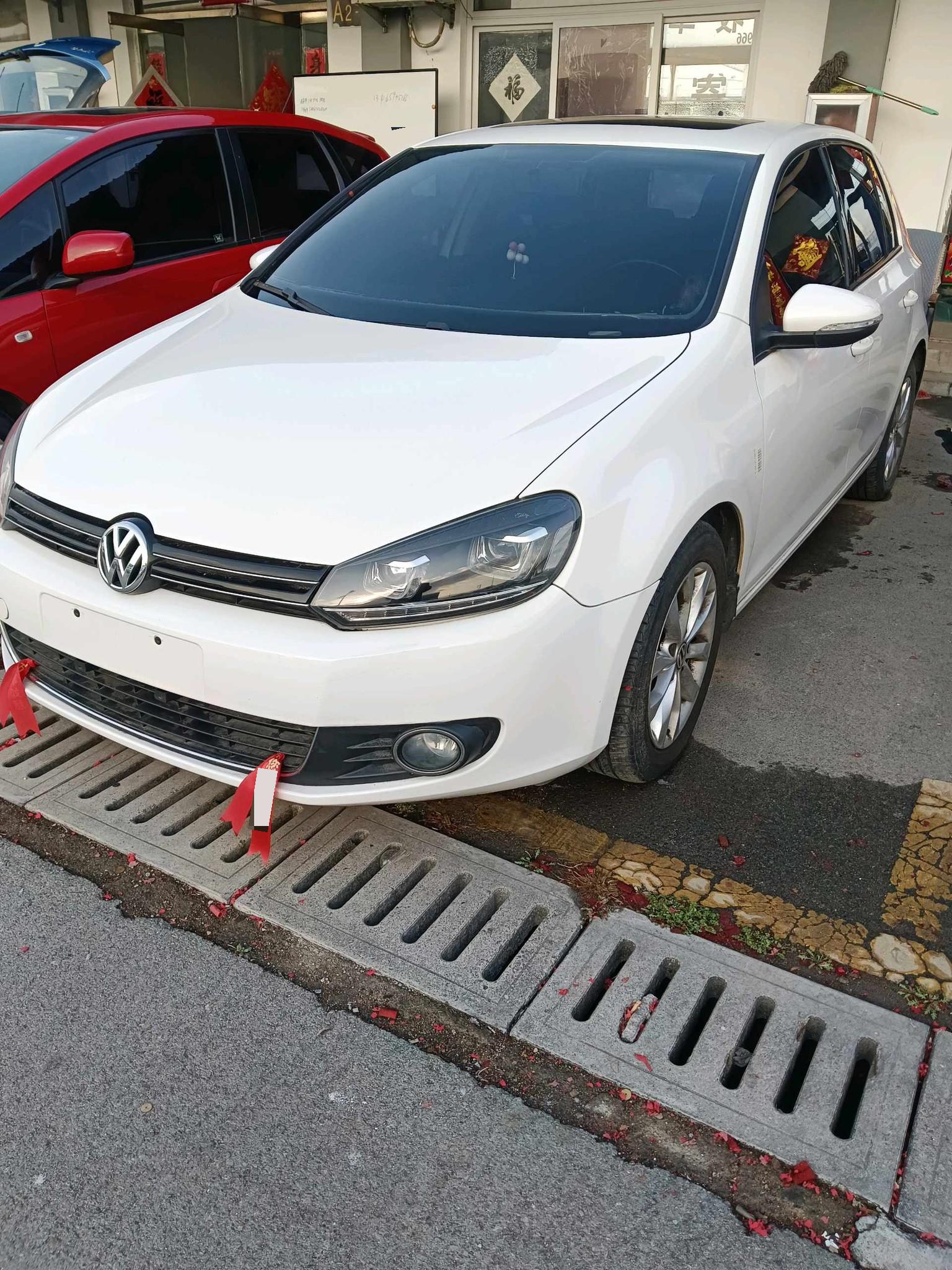 Volkswagen 2012 Golf 6 1.6 Fashion Edition — photo 1