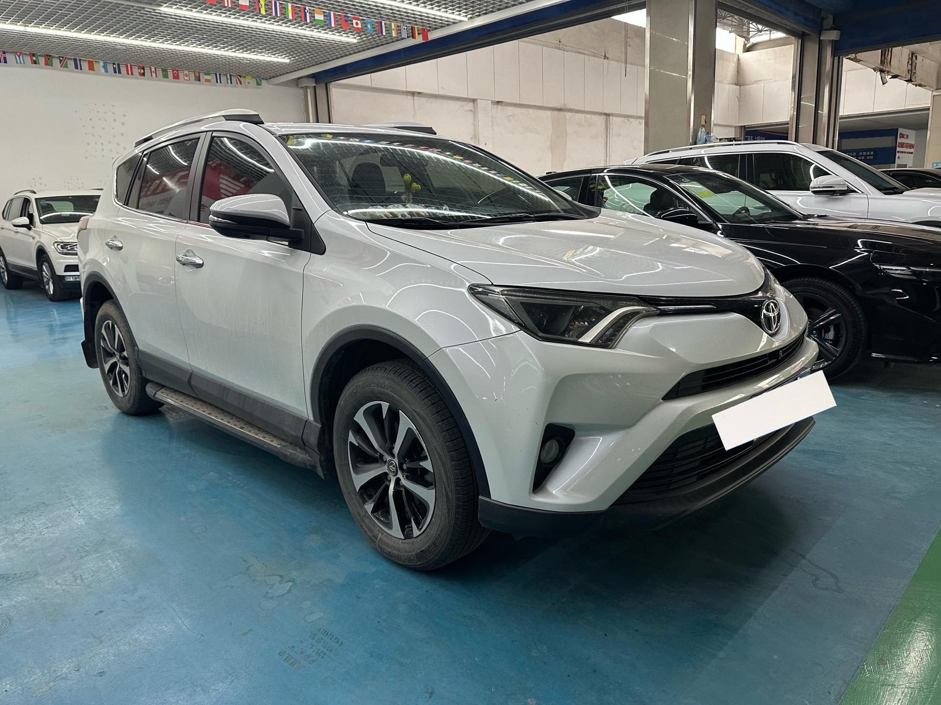 Toyota 2019 RAV4 2.0 CVT 2WD Pioneer — 3