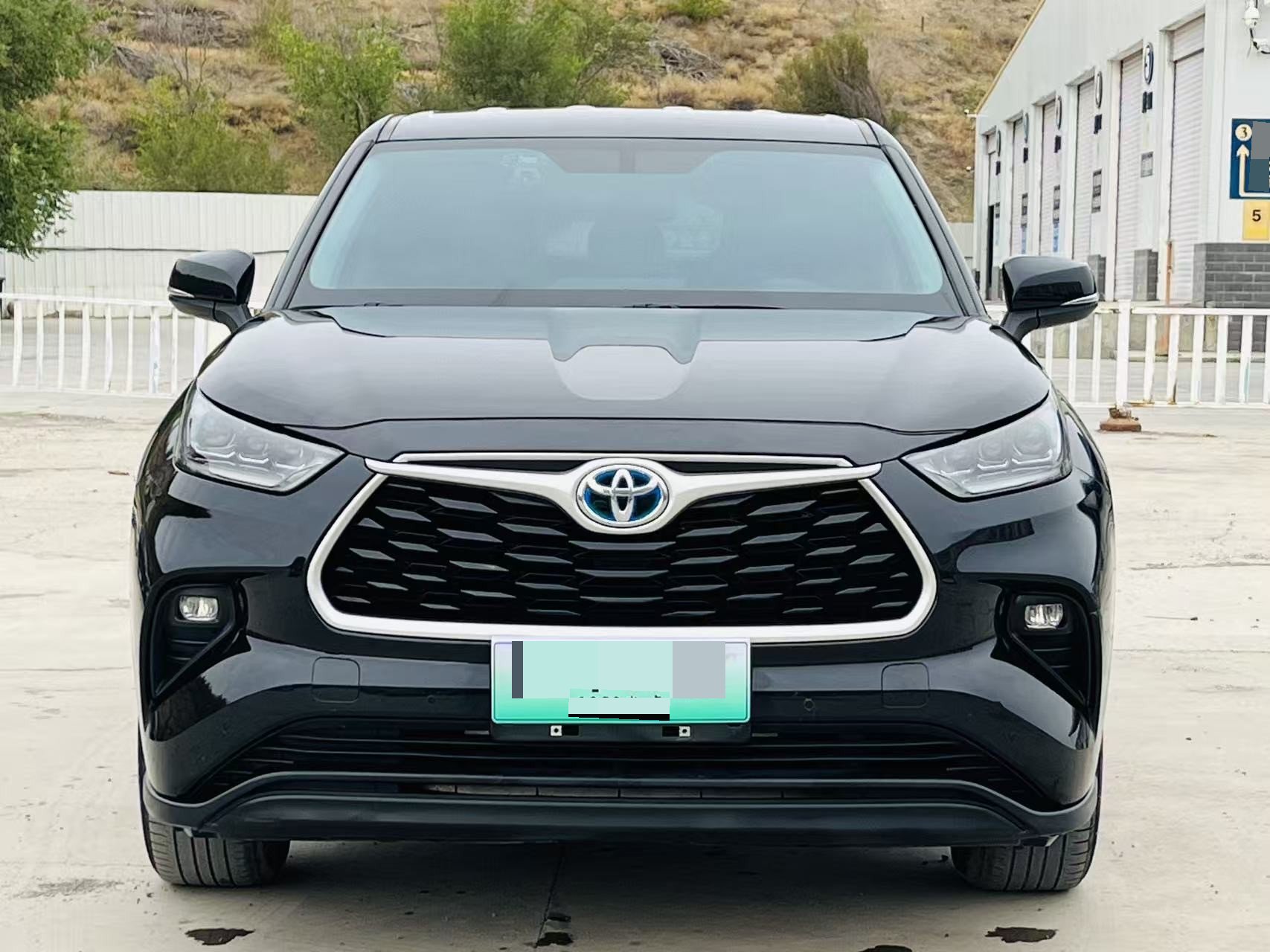 Toyota 2023 Highlander Hybrid 2.5 CVT Intelligent Electric Hybrid AWD Elite 7-Seater PLUS Version — 2