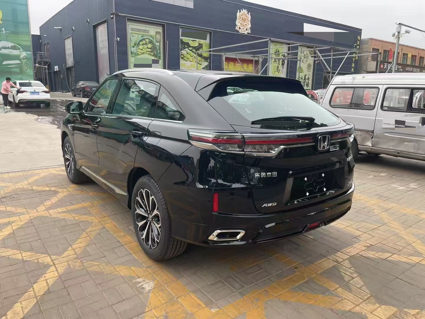 Honda 2024 UR-V 2.0T 370TURBO All-Wheel Drive Prestige Edition — 4