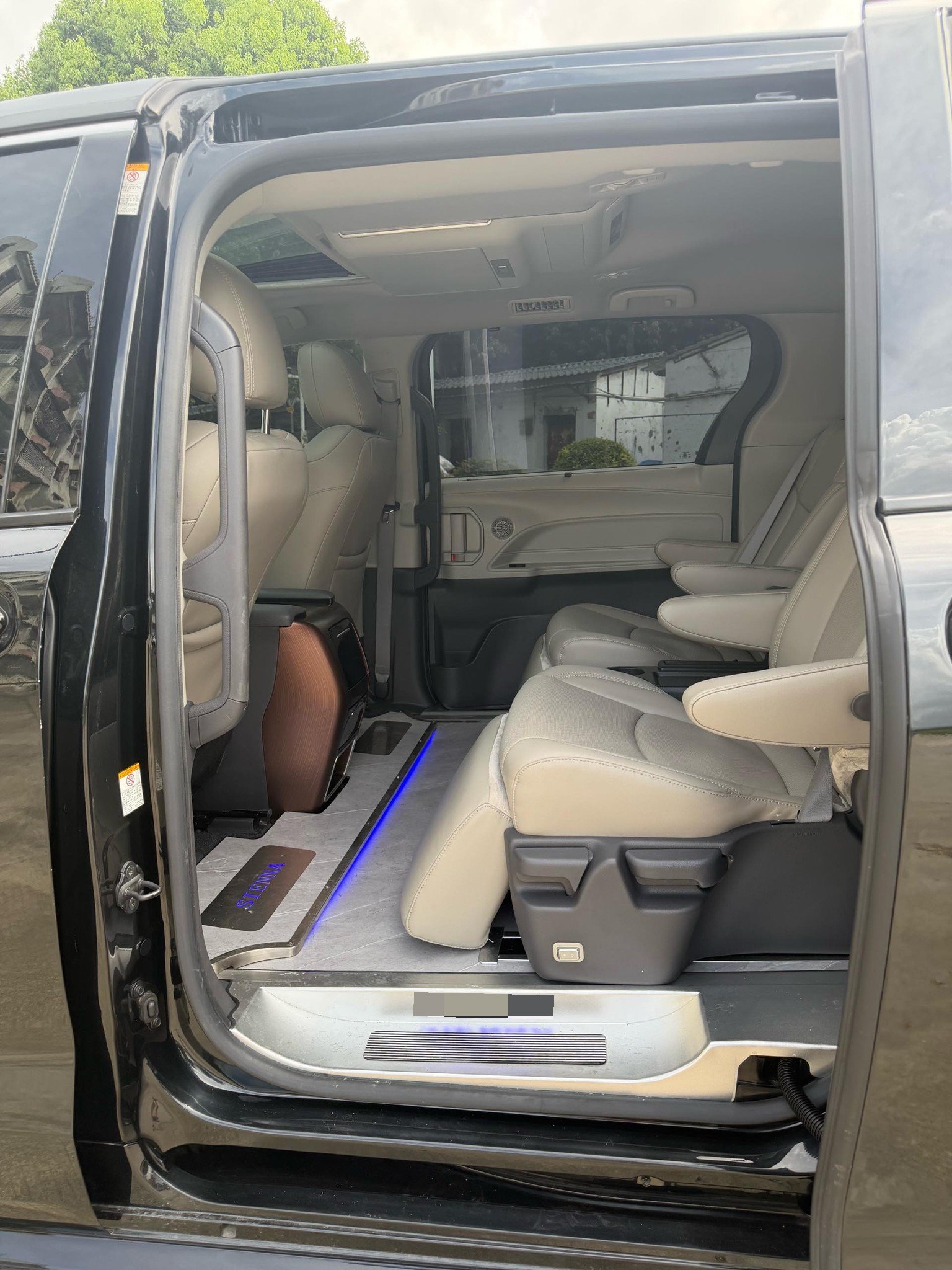 Toyota 2021 Sienna 2.5 CVT Comfort Edition — 5