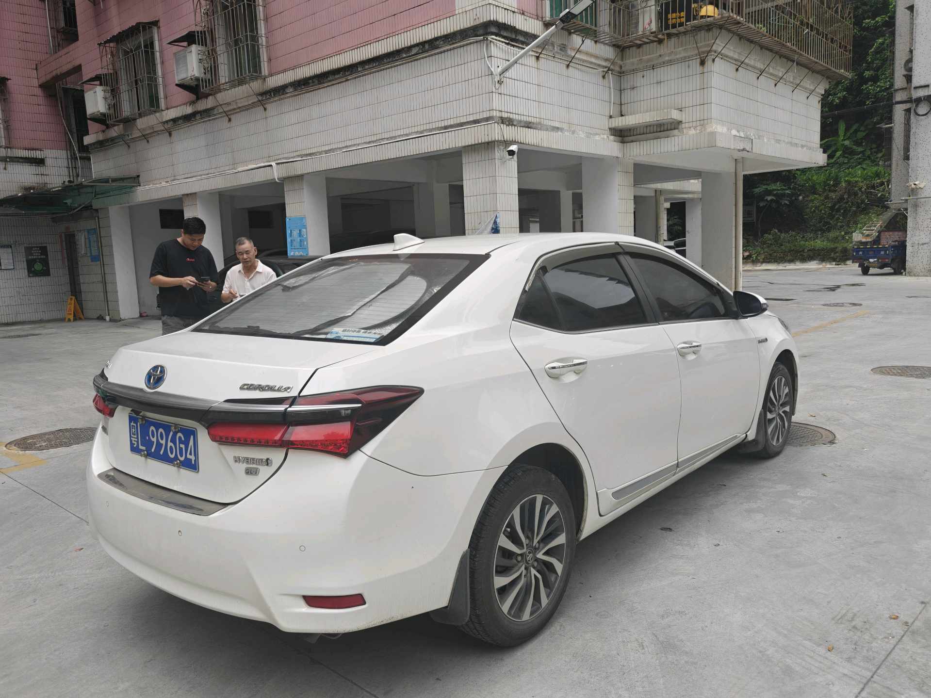 Toyota 2018 Corolla Hybrid 1.8 CVT Smart & Stylish Edition — 6