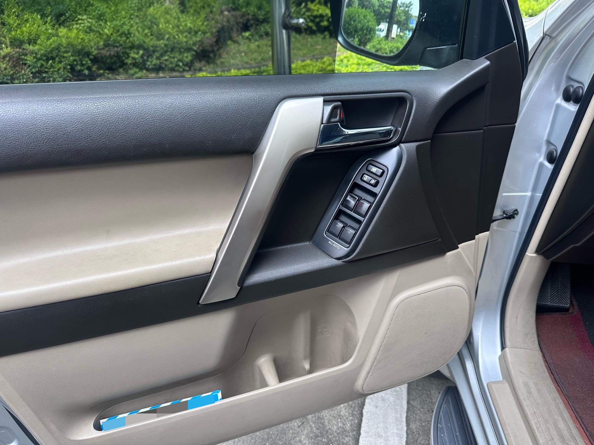 Toyota 2010 Prado 4.0 TX-L — 3