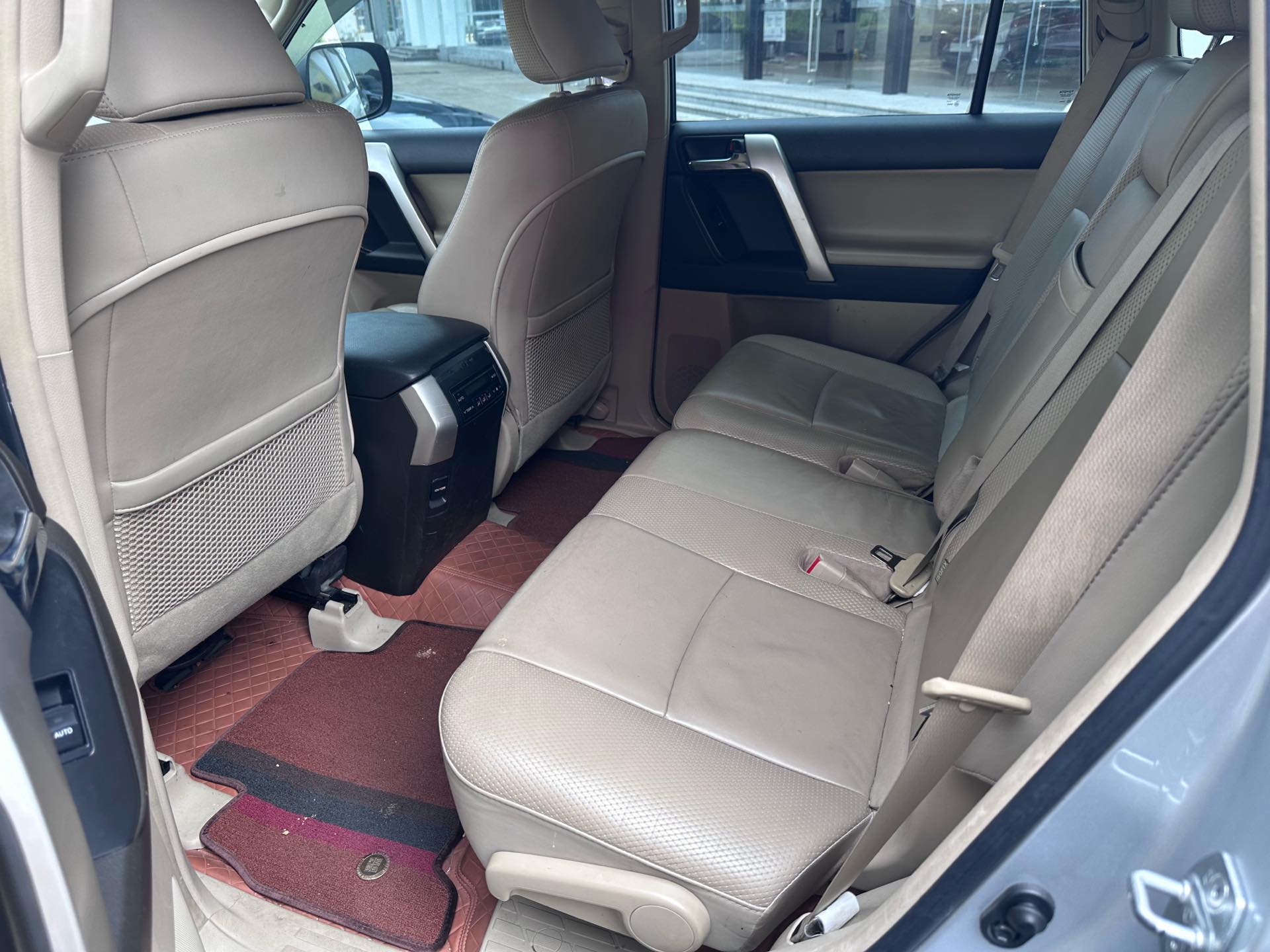 Toyota 2010 Prado 4.0 TX-L — 5