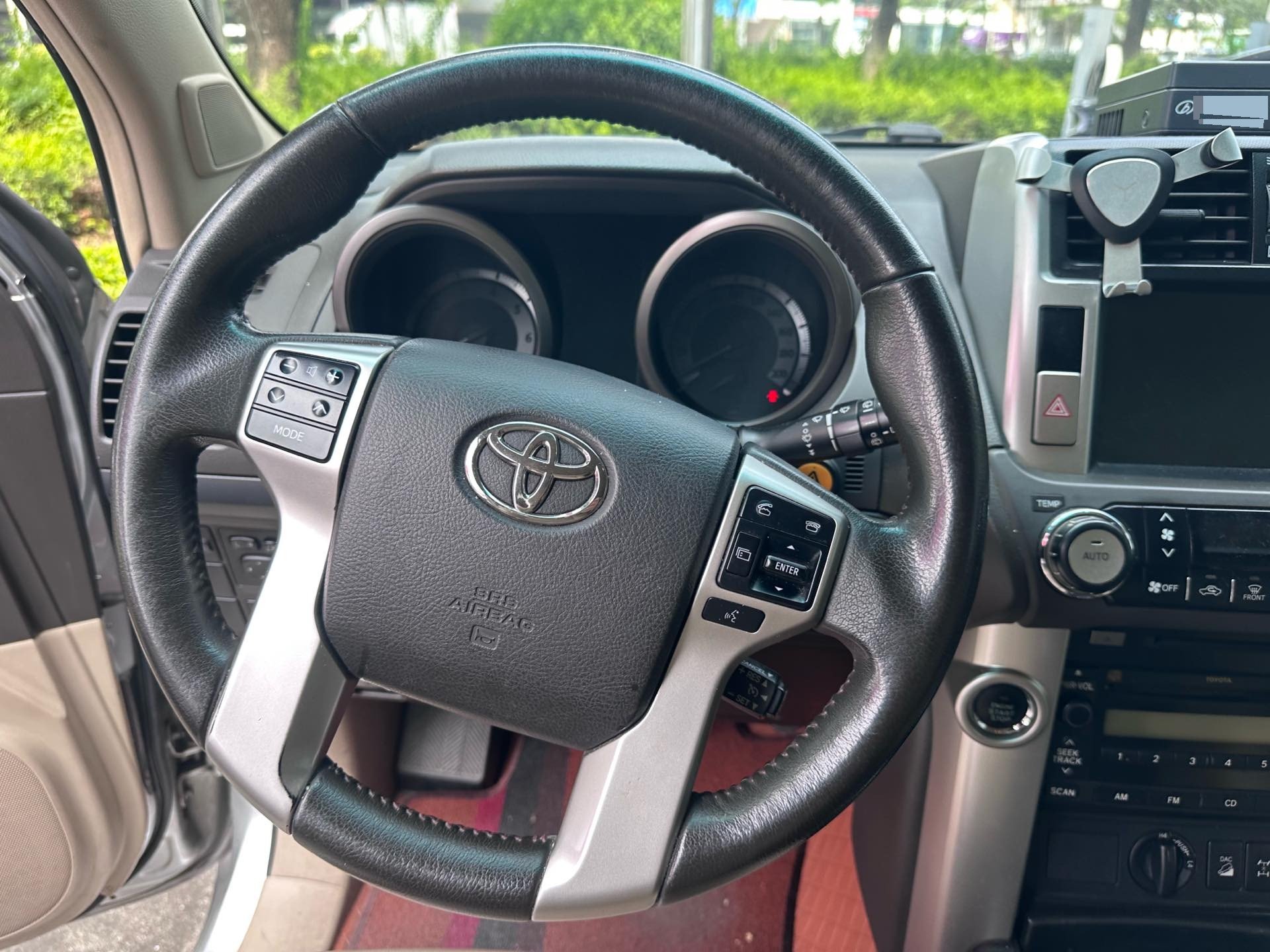 Toyota 2010 Prado 4.0 TX-L — 11