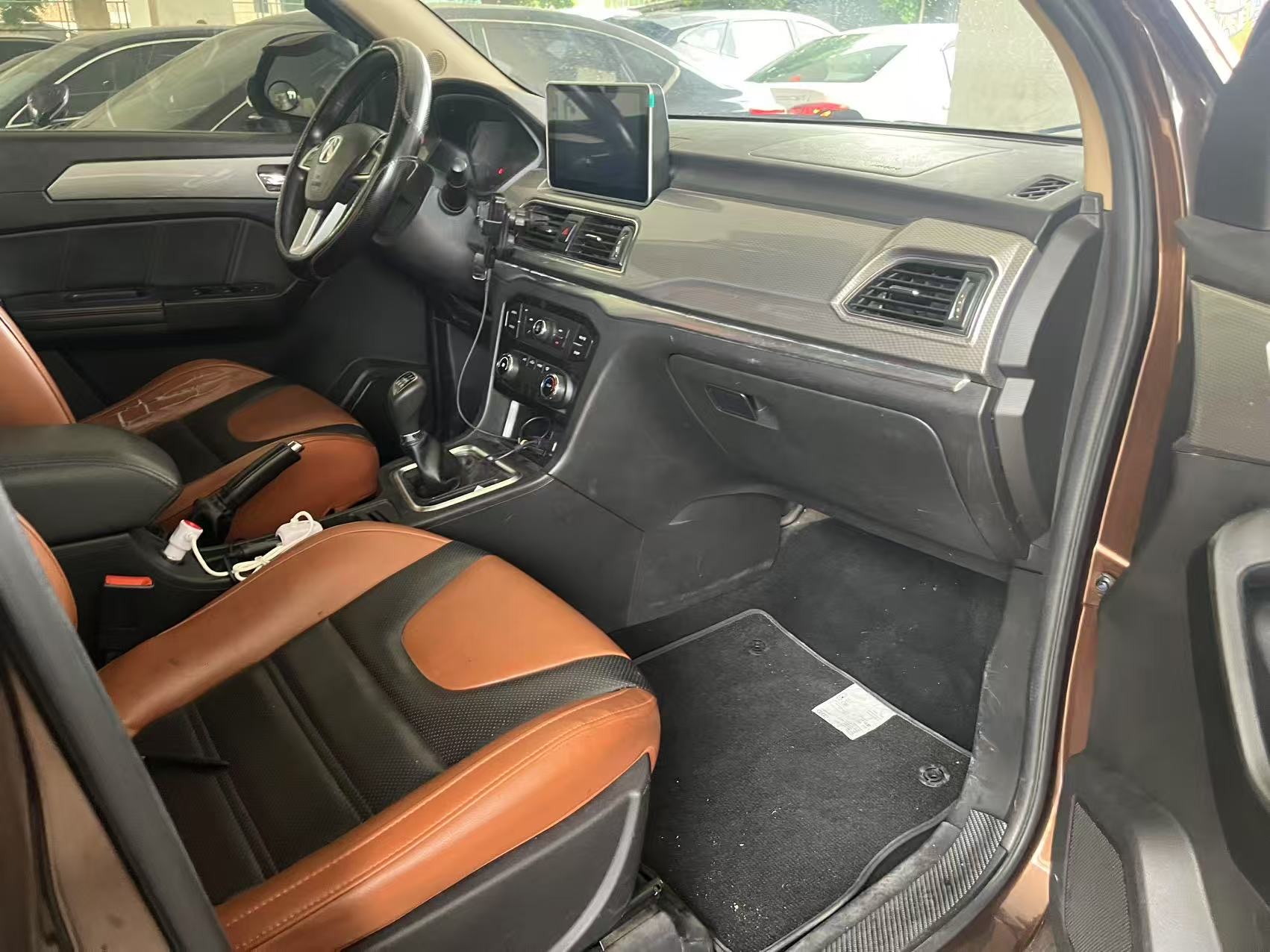 BAIC Weiwang 2017 M50F 1.3T Standard Model 6–7 Seater — 3