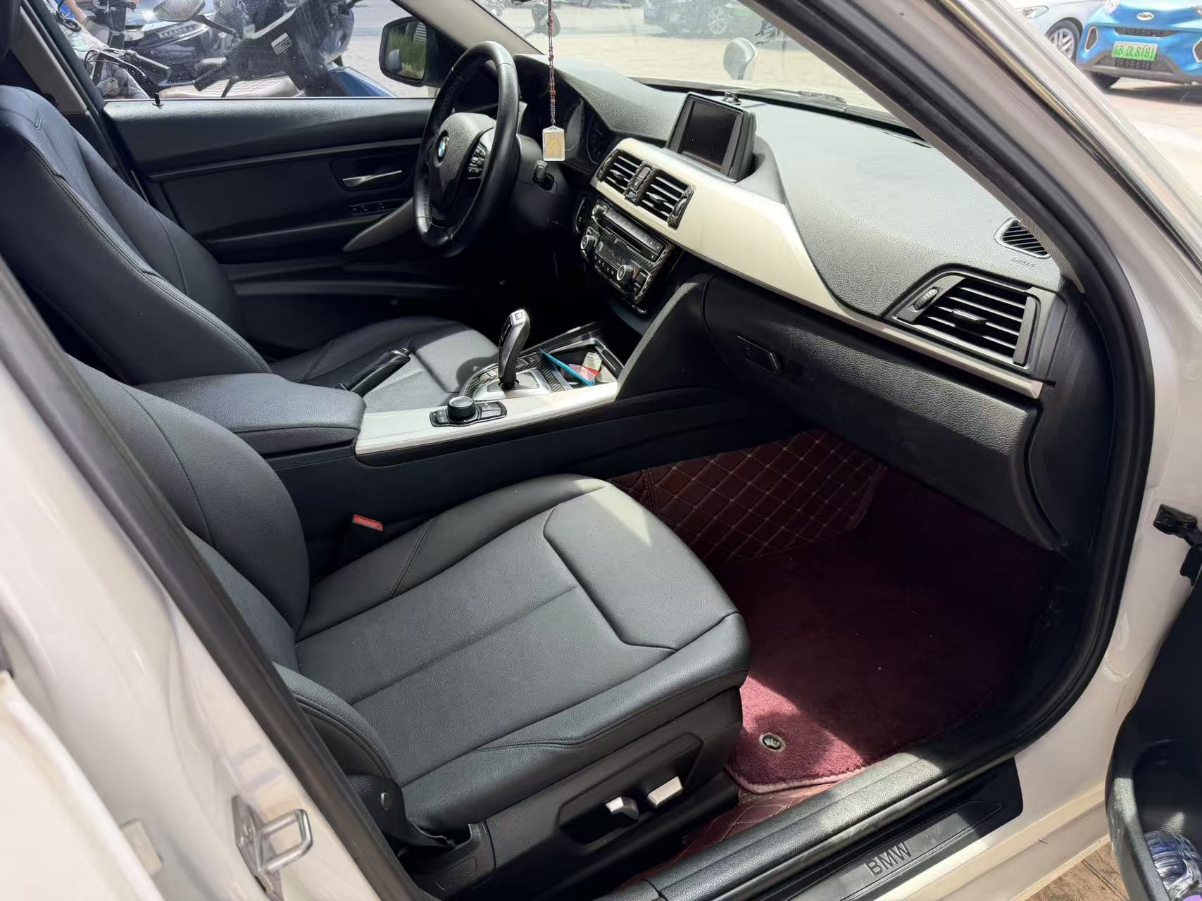 BMW 3 Series 2016 320Li 2.0T Active — 6