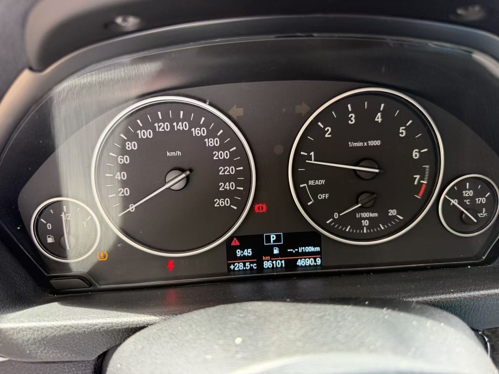 BMW 3 Series 2016 320Li 2.0T Active — 8
