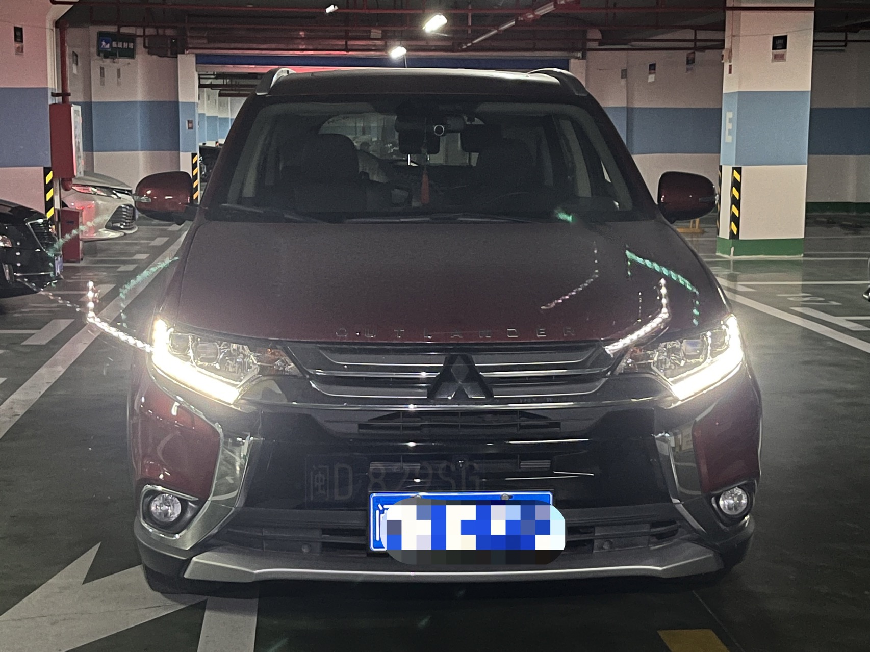 Mitsubishi 2016 Outlander 2.4 CVT 4WD Elite 5-seater — 2