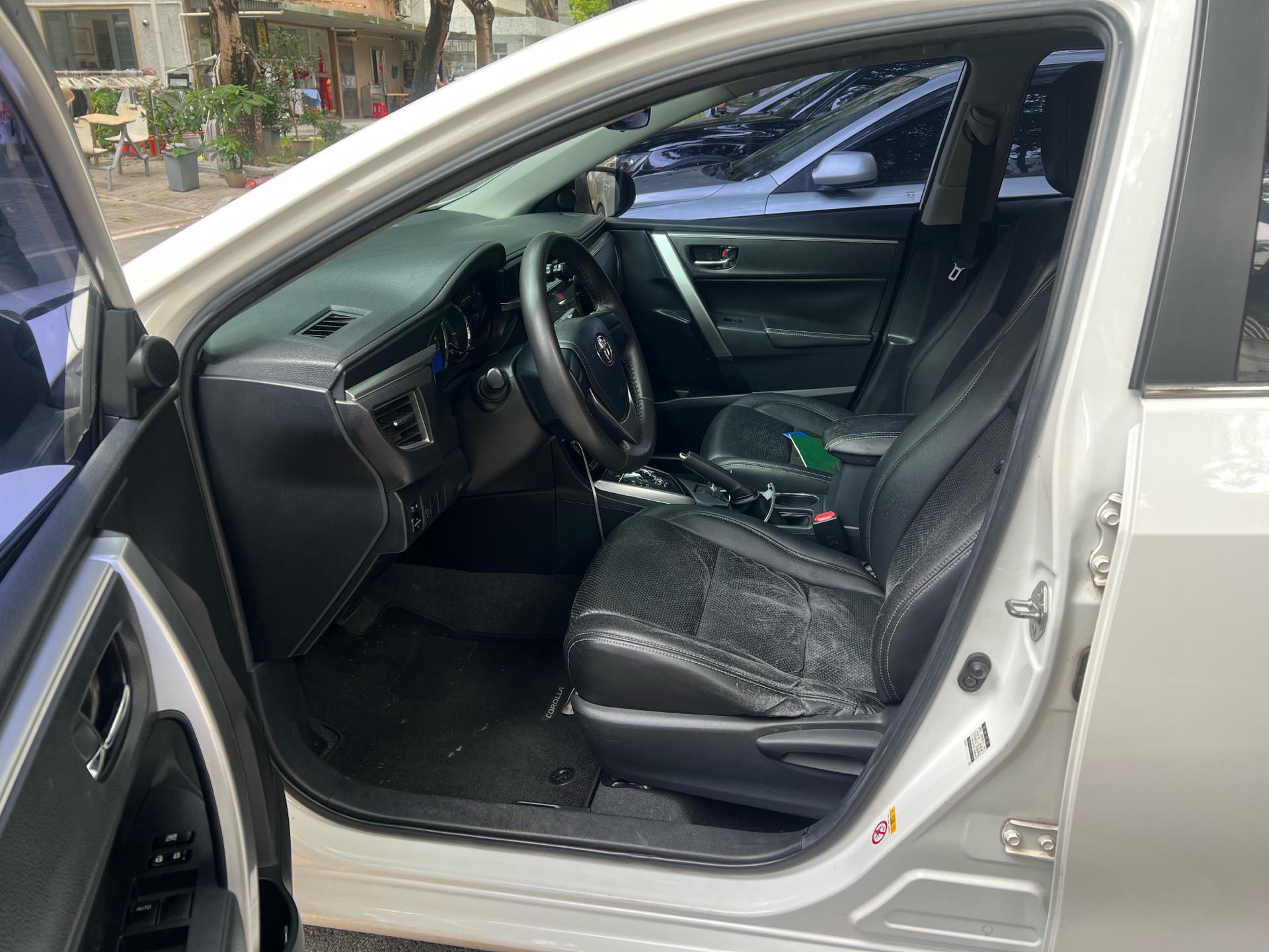 Toyota 2014 Corolla 1.6 CVT GL — 3