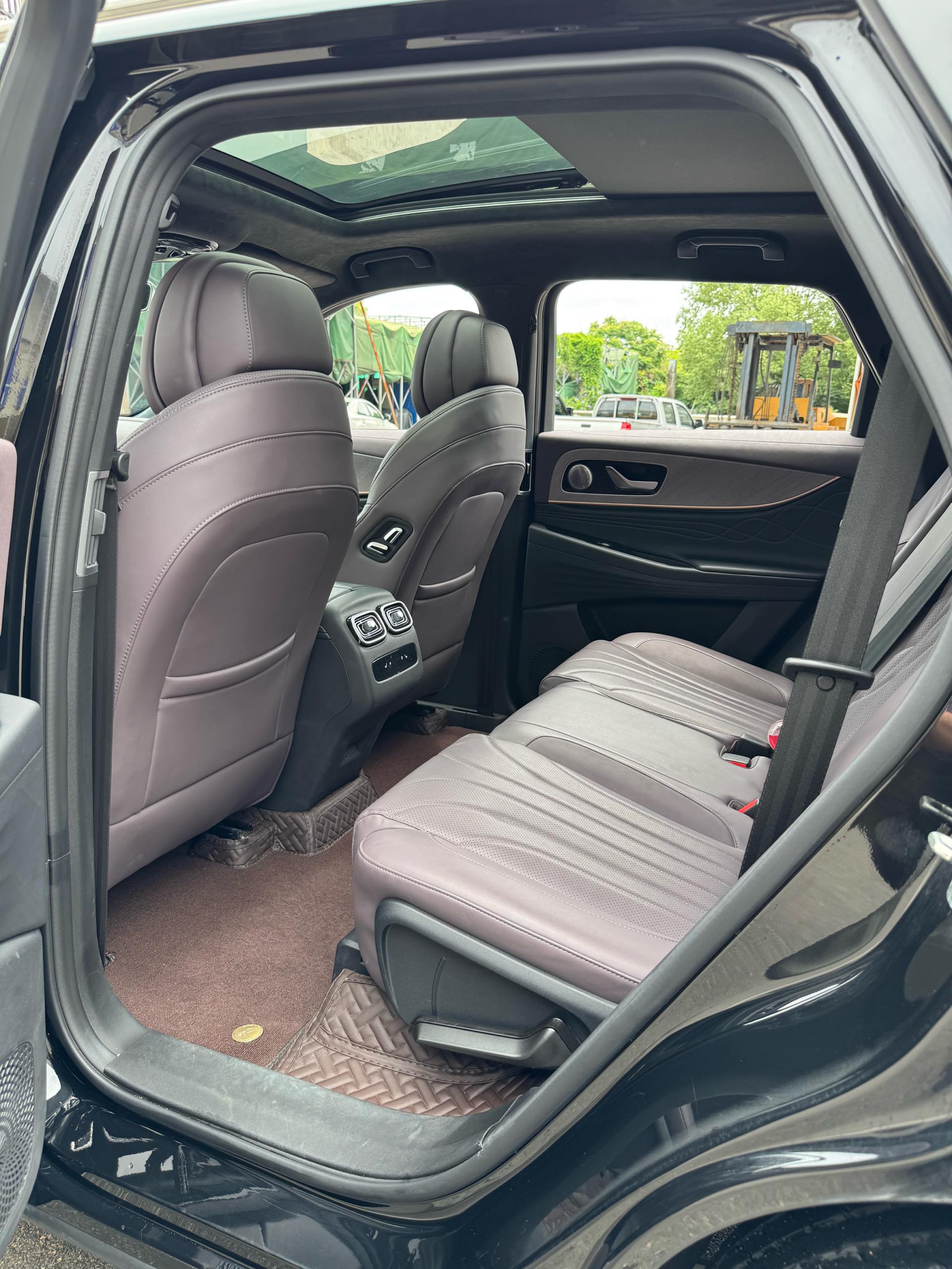 Chery 2024 Tiggo 9 2.0T 2WD Ultra-Comfort Premium Edition (Facelift) — 9