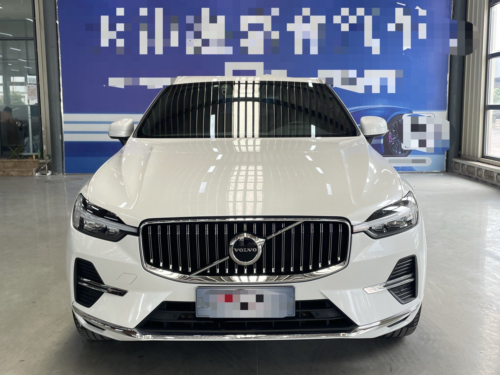 Volvo 2022 XC60 48V 2.0T B5 All-Wheel Drive Smart Luxury Edition — 2