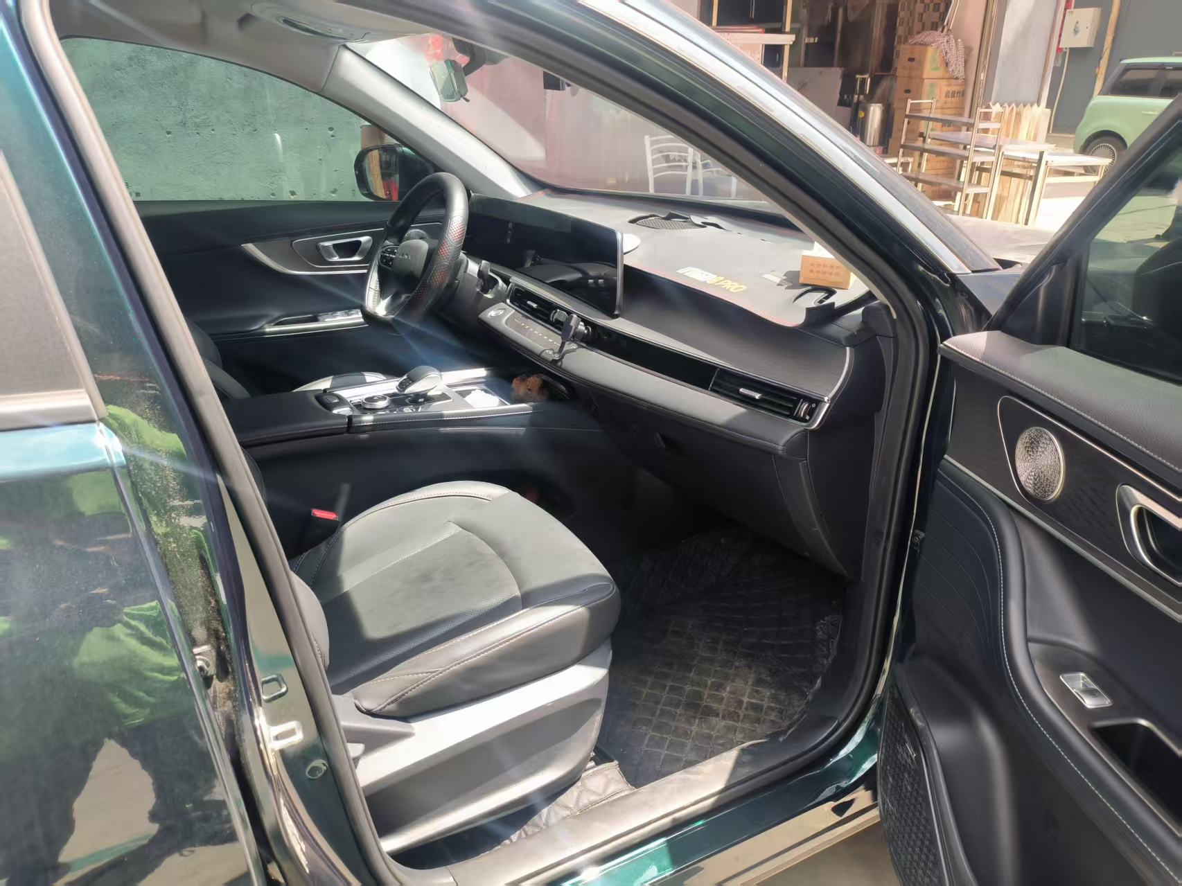 Chery TIGGO 8 PRO 2022 Tiggo 8 PRO 1.6T 290T Front-Wheel-Drive Sky Dome Edition 5-seater — 2