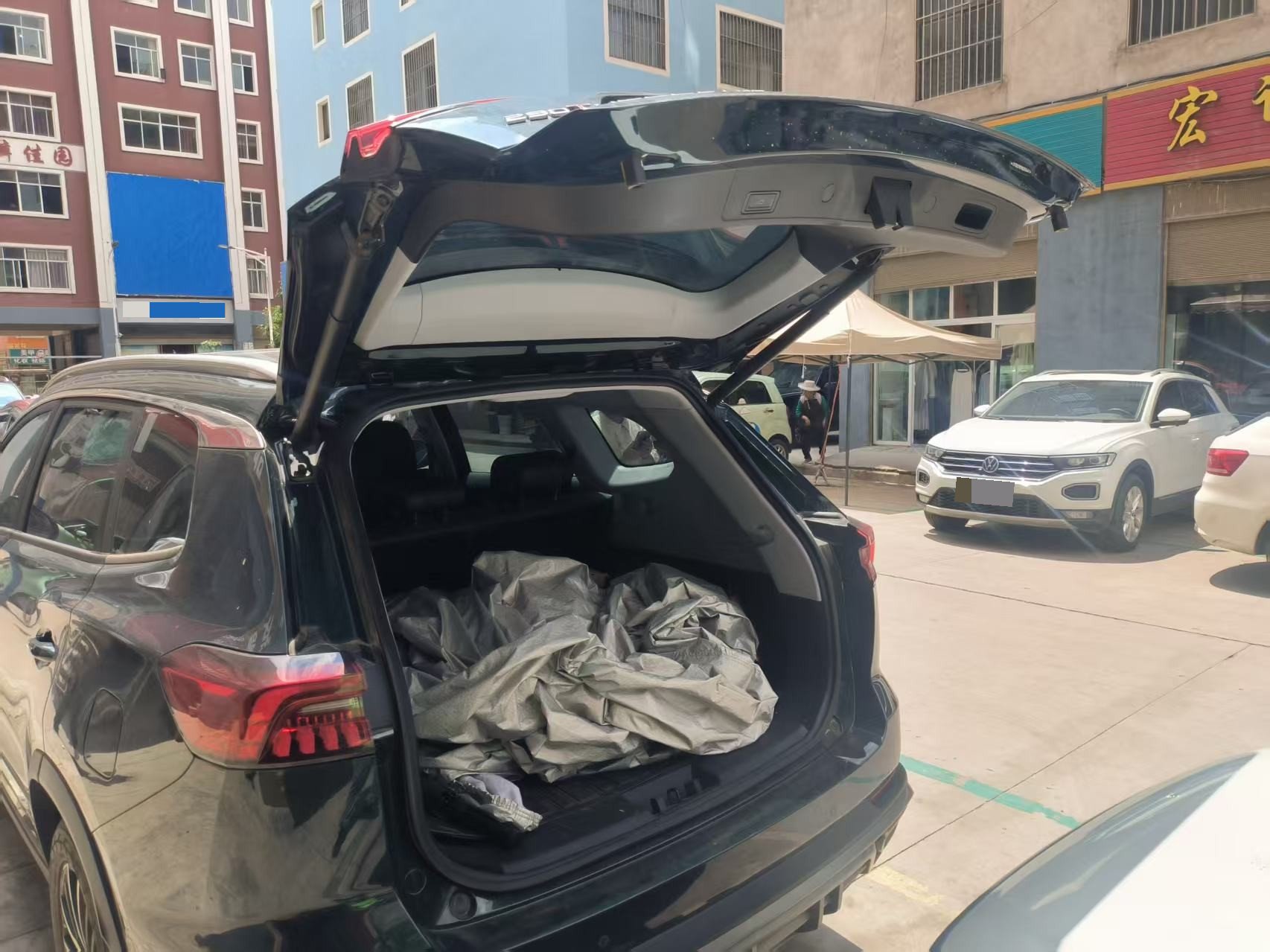 Chery TIGGO 8 PRO 2022 Tiggo 8 PRO 1.6T 290T Front-Wheel-Drive Sky Dome Edition 5-seater — 4
