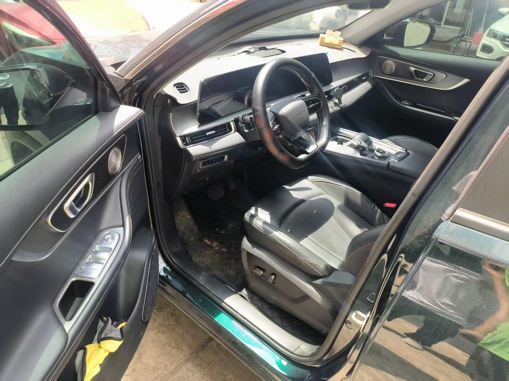 Chery TIGGO 8 PRO 2022 Tiggo 8 PRO 1.6T 290T Front-Wheel-Drive Sky Dome Edition 5-seater — 5