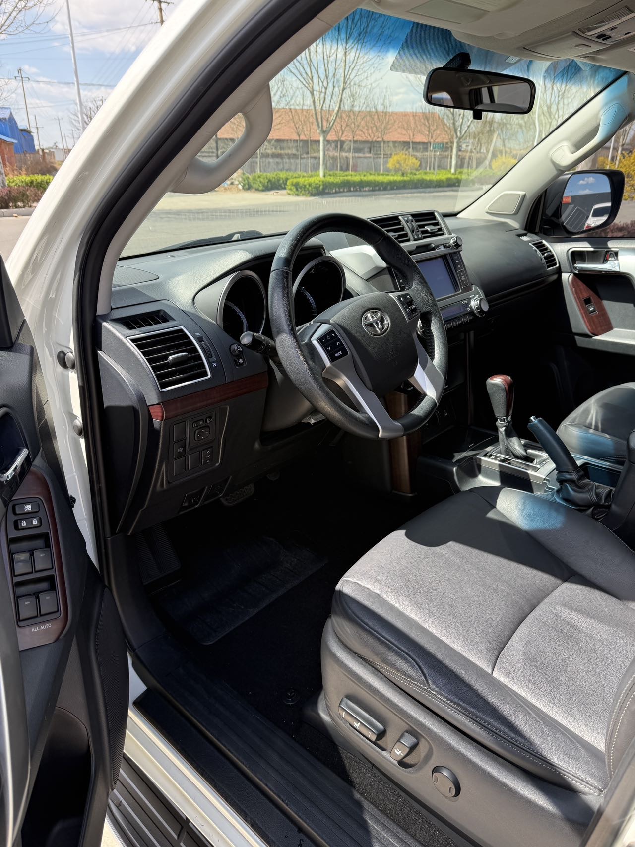 Toyota 2016 Prado 3.5 TX-L — 7